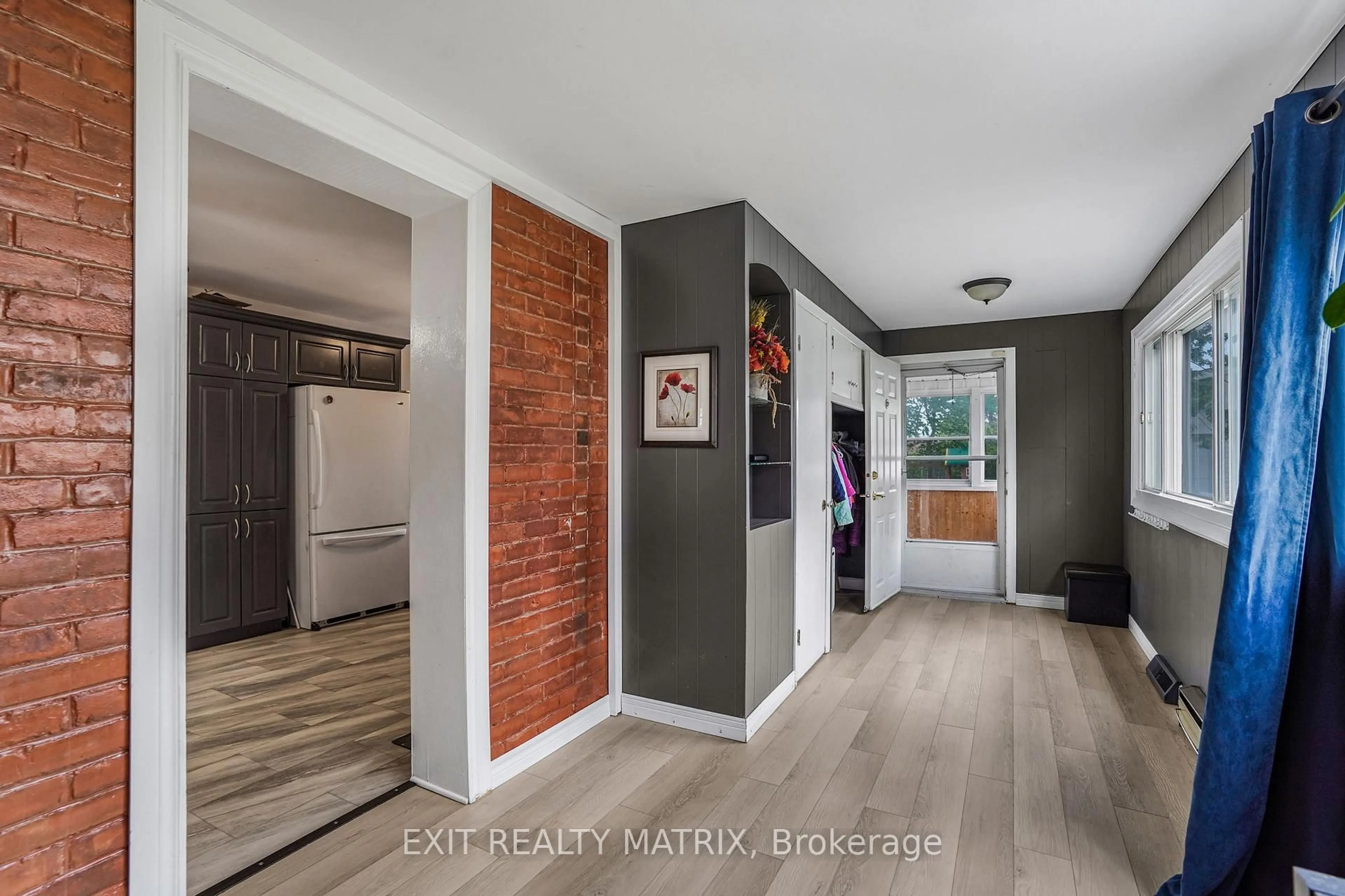Indoor entryway for 453 Garneau Rd, Hawkesbury Ontario K6A 1M6