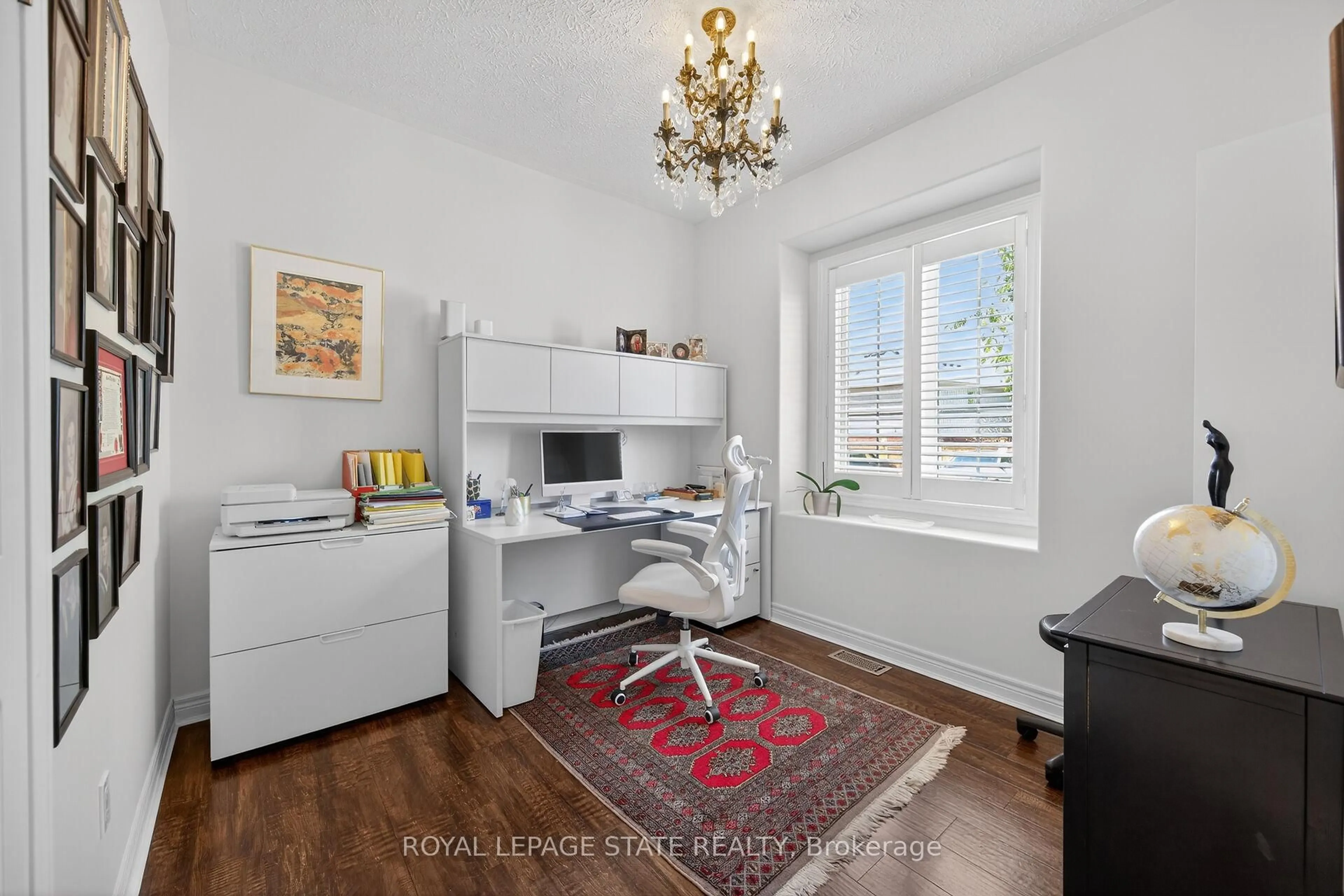 A pic of a room for 244 Dundas St #3, Brant Ontario N3L 0B4