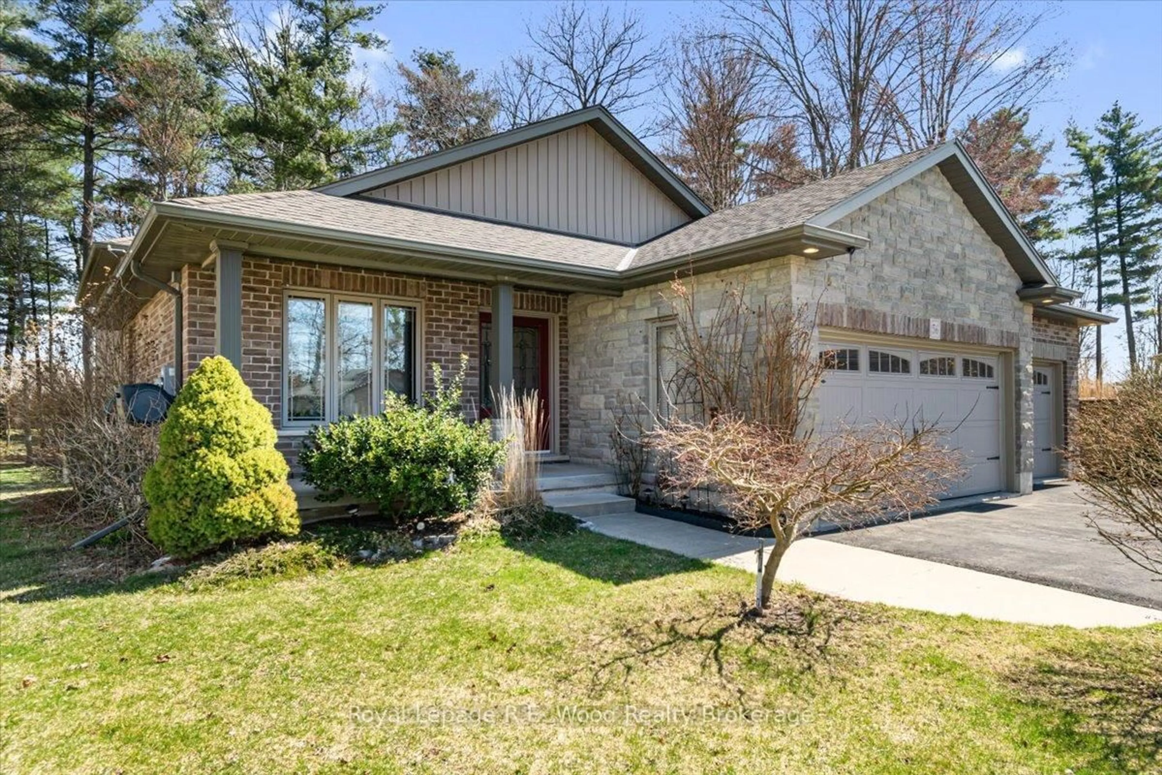Home with brick exterior material, street for 56 Wintergreen Cres, Norfolk Ontario N4B 2W5