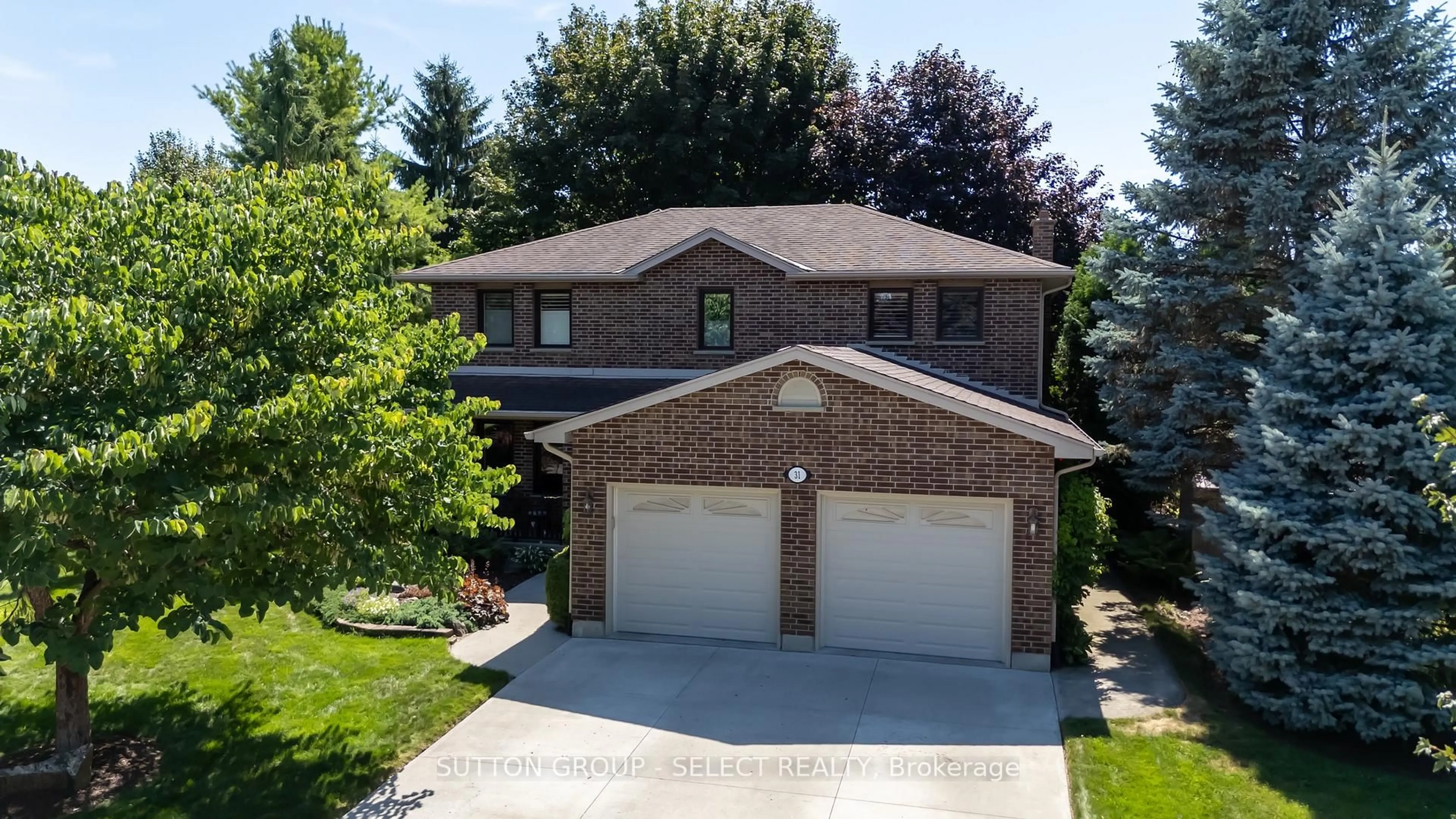 Home with brick exterior material, street for 31 Robinson Crt, London North Ontario N5X 3V3