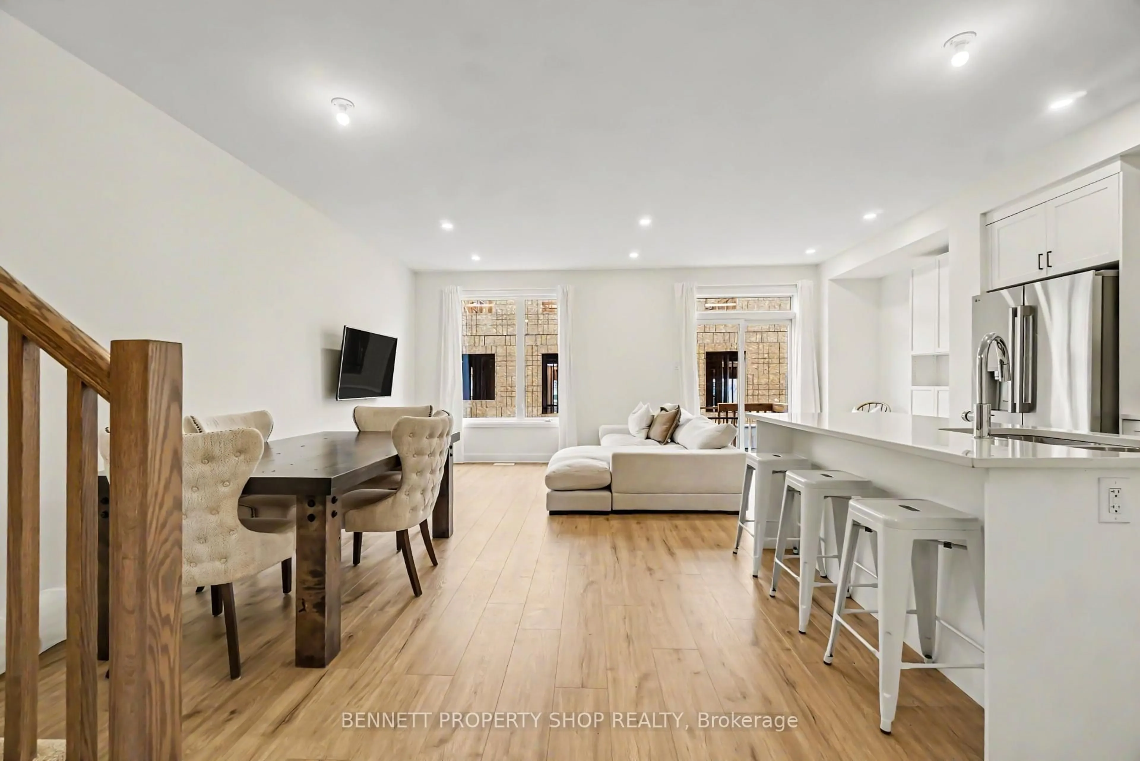 Open concept kitchen, unknown for 1047 Ventus Way, Ottawa Ontario K1W 0M5