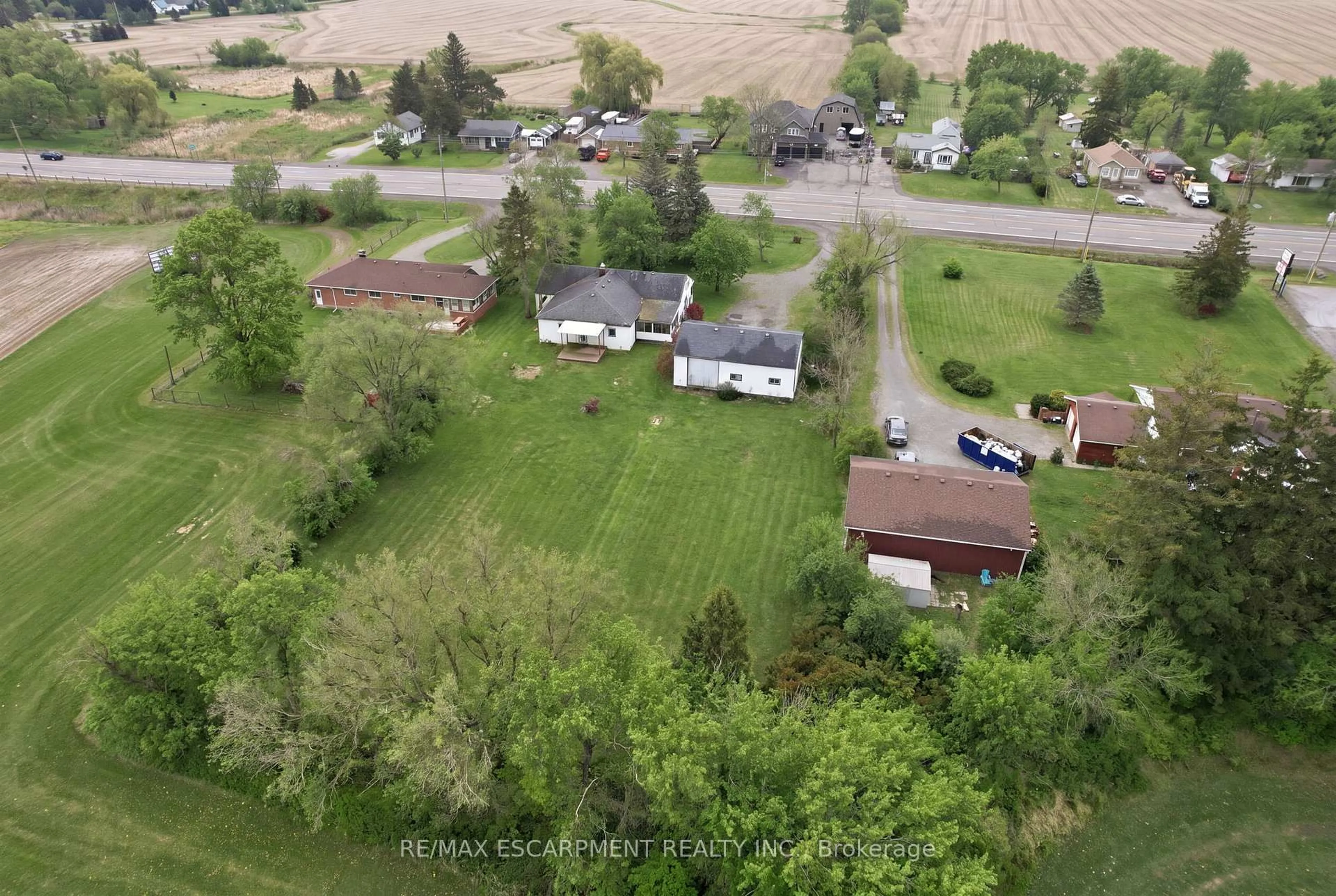 A pic from outside/outdoor area/front of a property/back of a property/a pic from drone, unknown for 797 Highway 6, Haldimand Ontario N3W 1M5