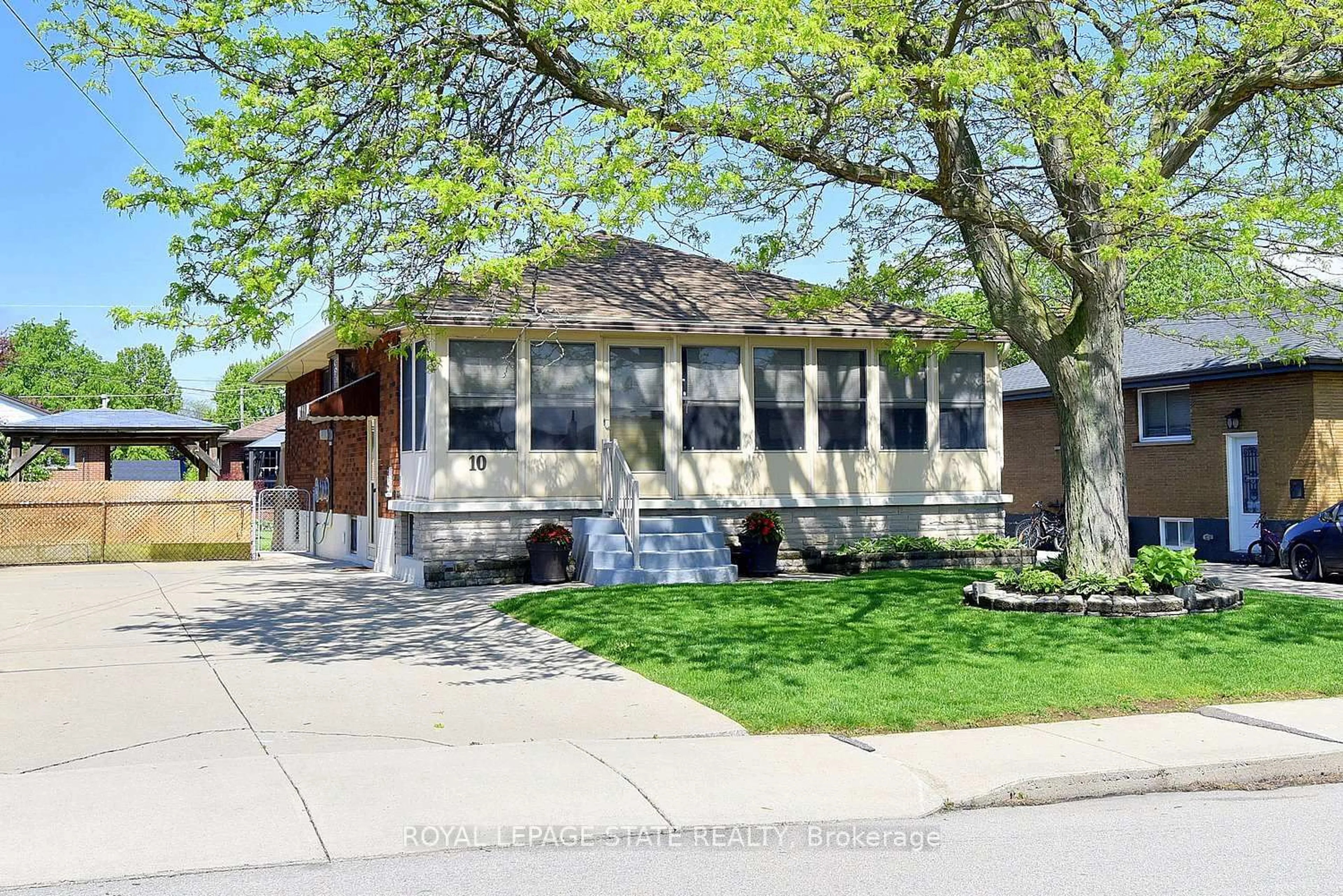 Home with brick exterior material, street for 10 Alderney Ave, Hamilton Ontario L9A 2A5