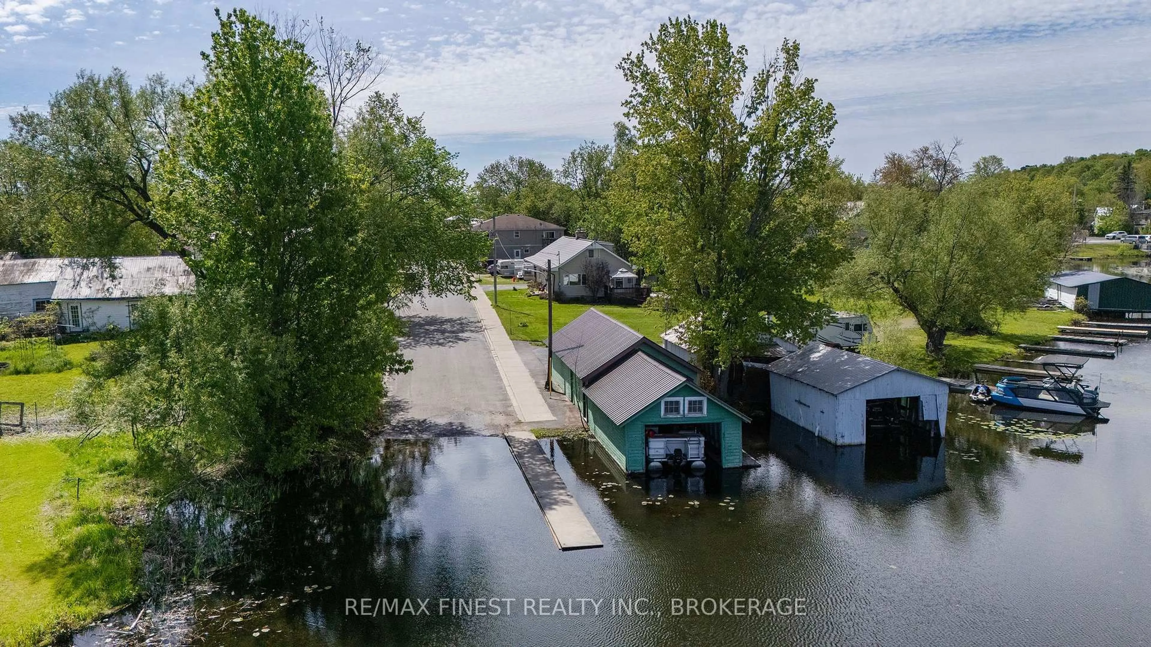 A pic from outside/outdoor area/front of a property/back of a property/a pic from drone, water/lake/river/ocean view for 20800 Horseshoe Island, Battersea Ontario K0H 1H0