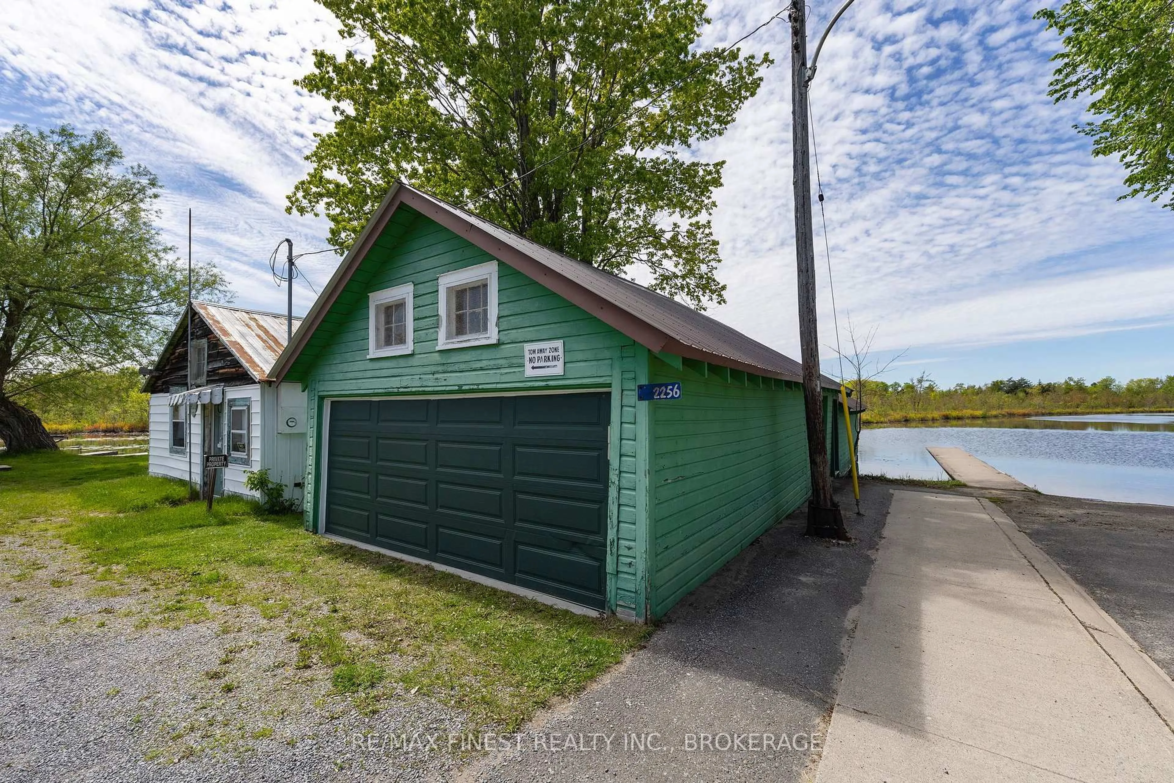 Shed for 20800 Horseshoe Island, Battersea Ontario K0H 1H0