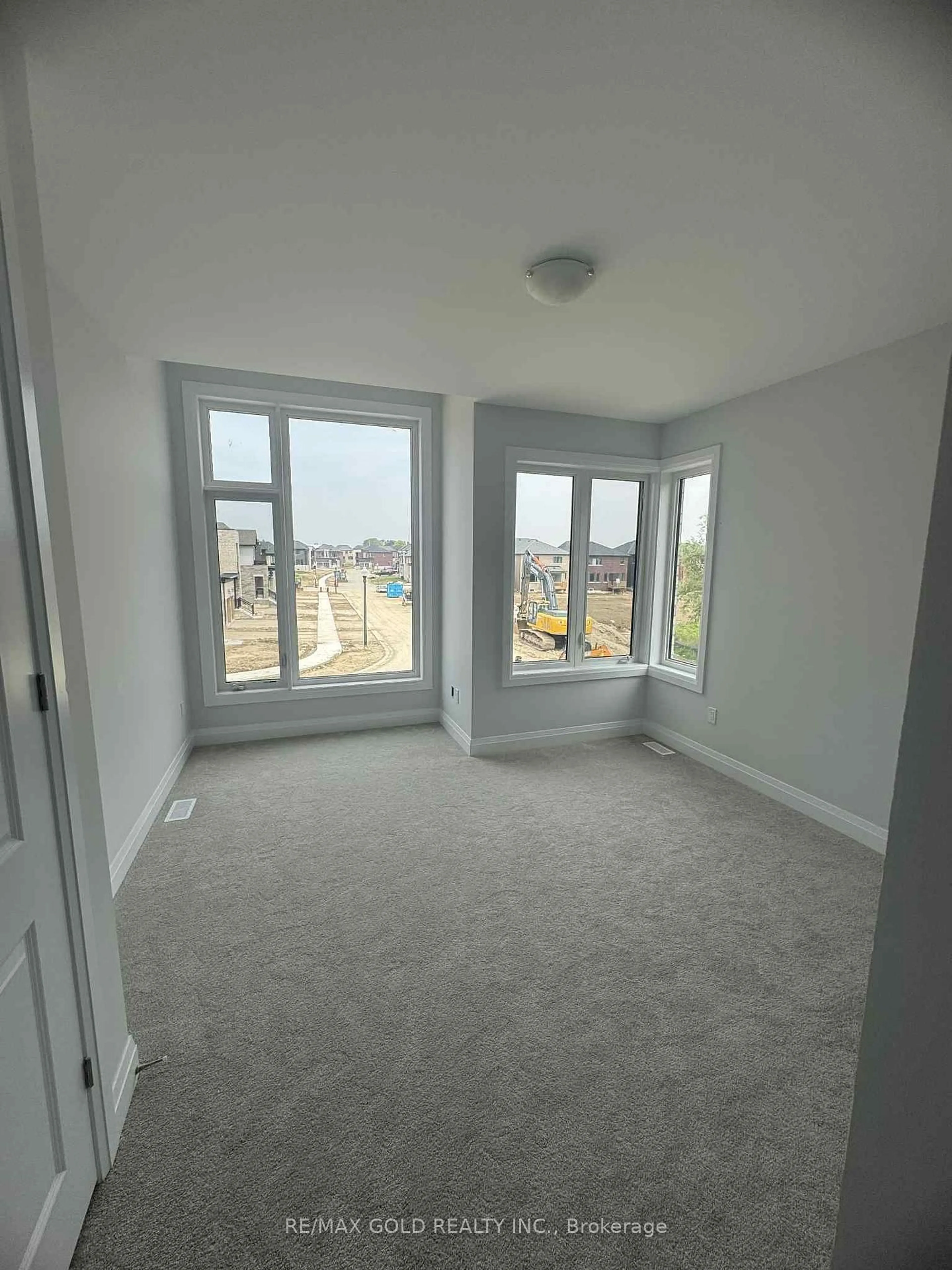 A pic of a room for 129 Harwood Ave, Woodstock Ontario N4T 0P8