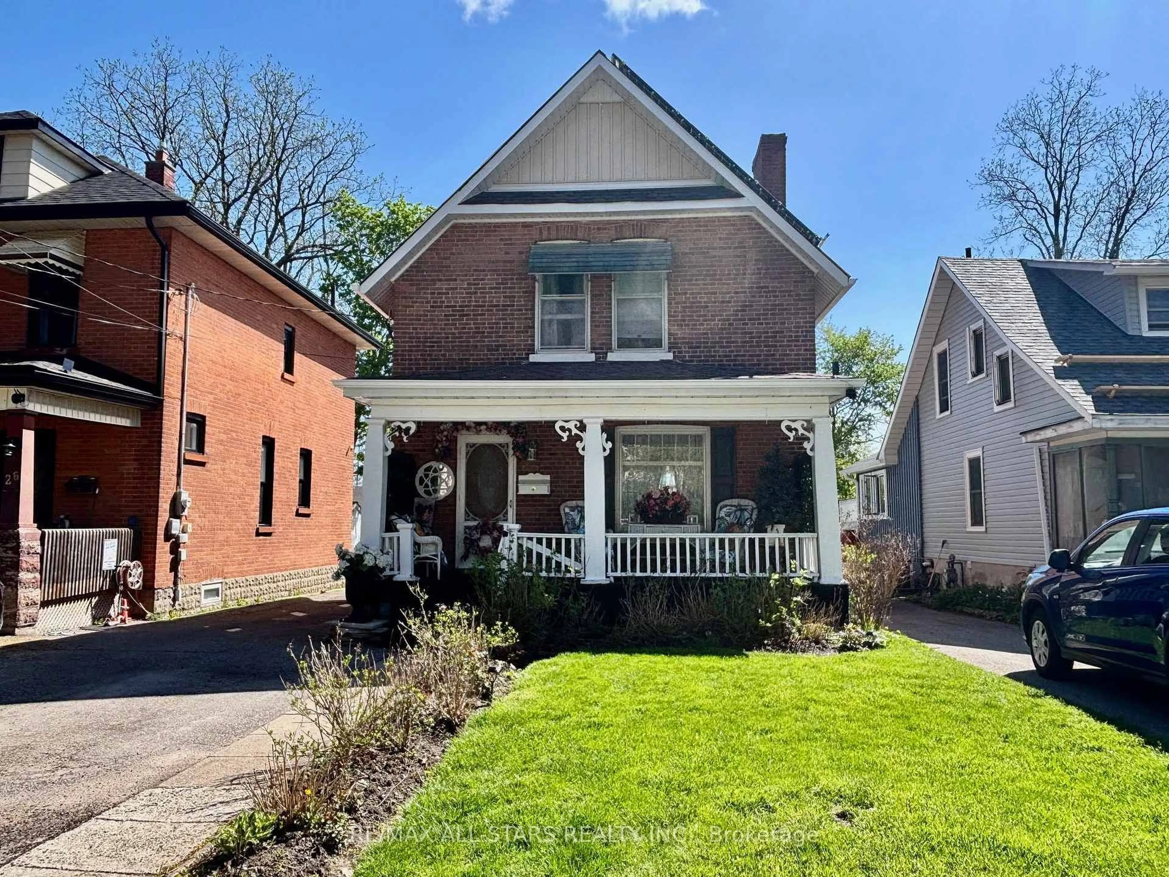 Home with brick exterior material, street for 28 Simcoe St, Kawartha Lakes Ontario K9V 2G4