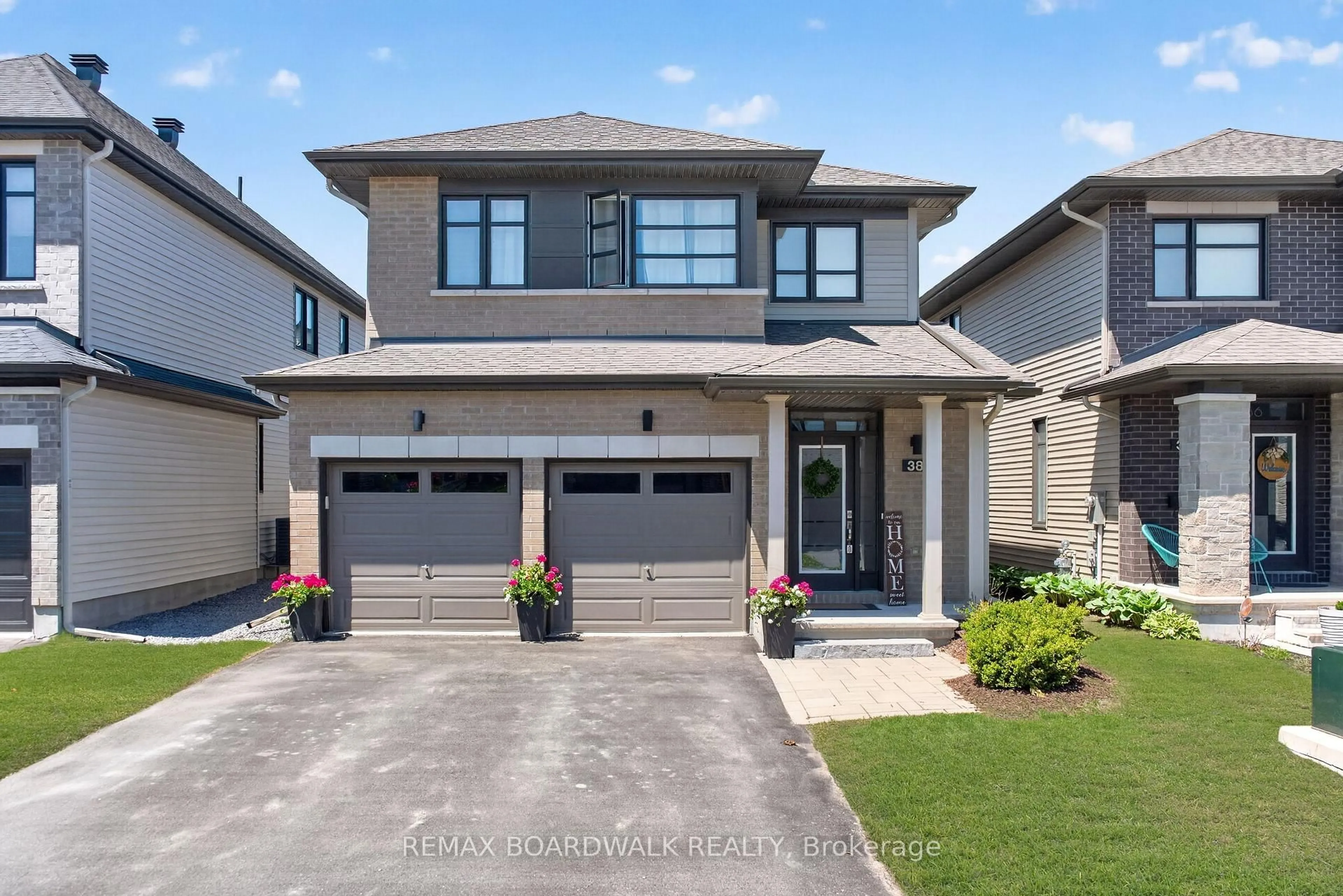 Home with brick exterior material, street for 38 Thunderbolt St, Ottawa Ontario K2V 0L9