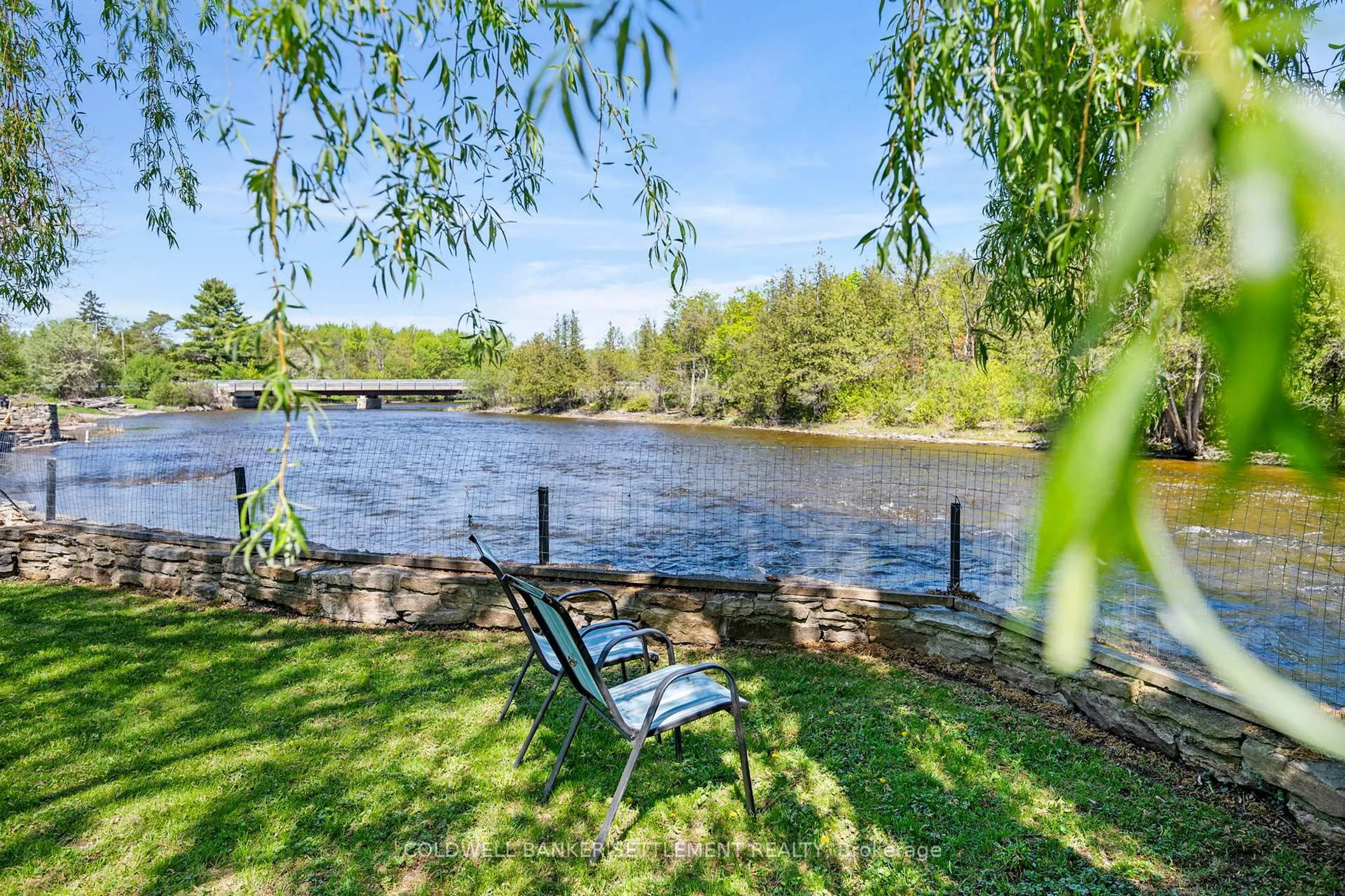 Patio, water/lake/river/ocean view for 137 Booth Dr, Carleton Place Ontario K7C 3P1