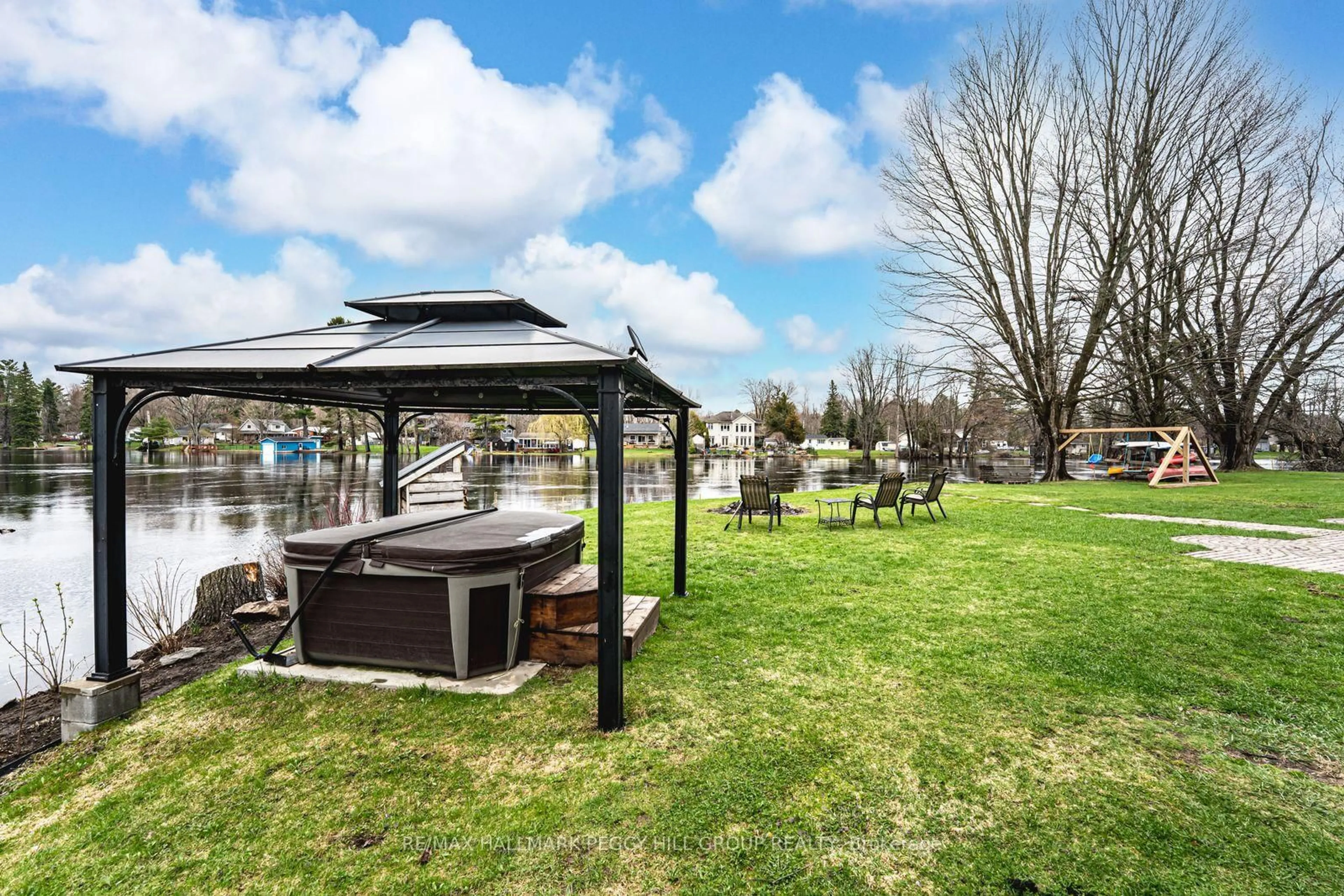 Patio, water/lake/river/ocean view for 1002 Cowbell Lane, Gravenhurst Ontario P0E 1N0