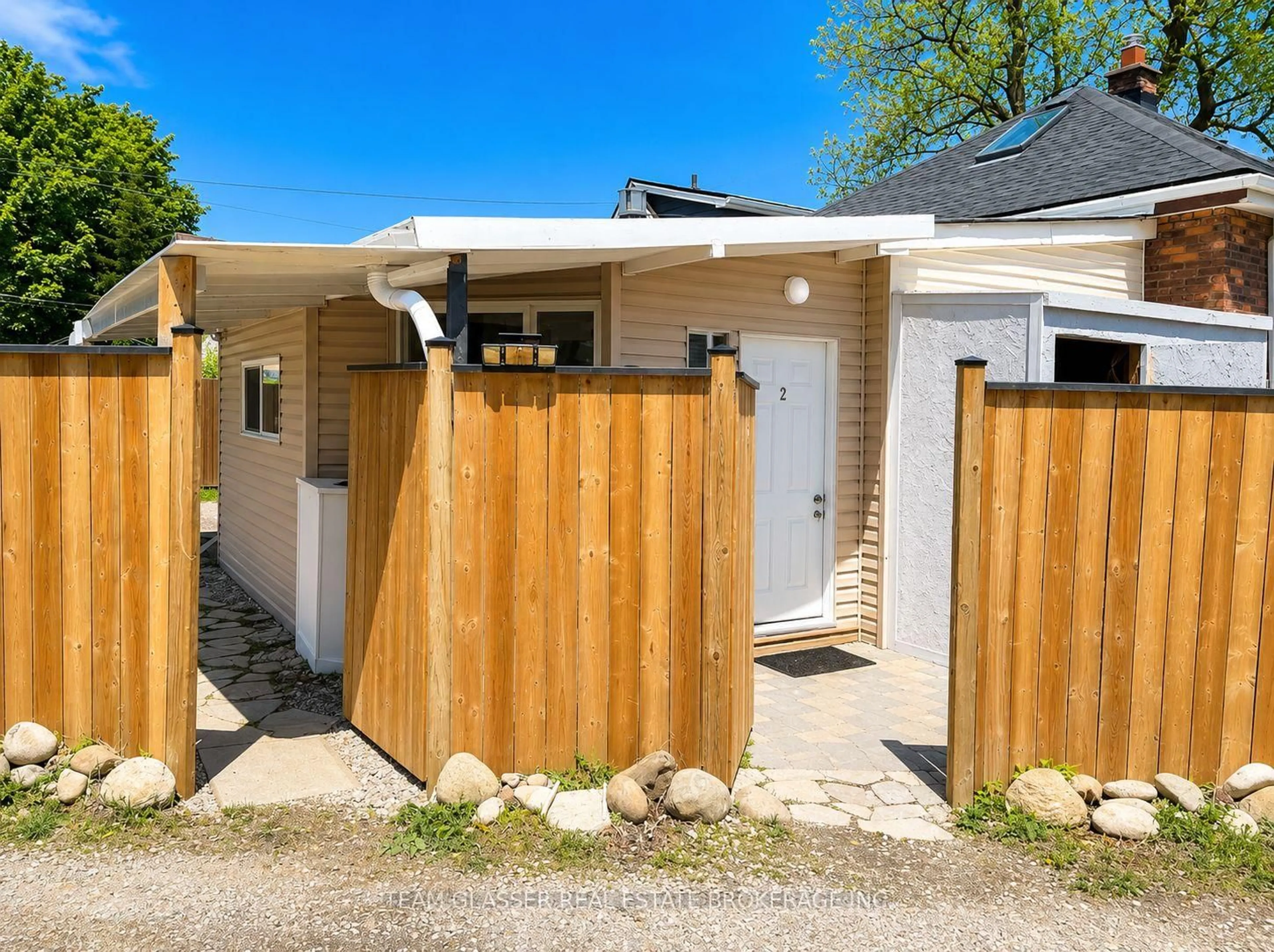 Unknown for 139 DELAWARE St, London East Ontario N5Z 2N6