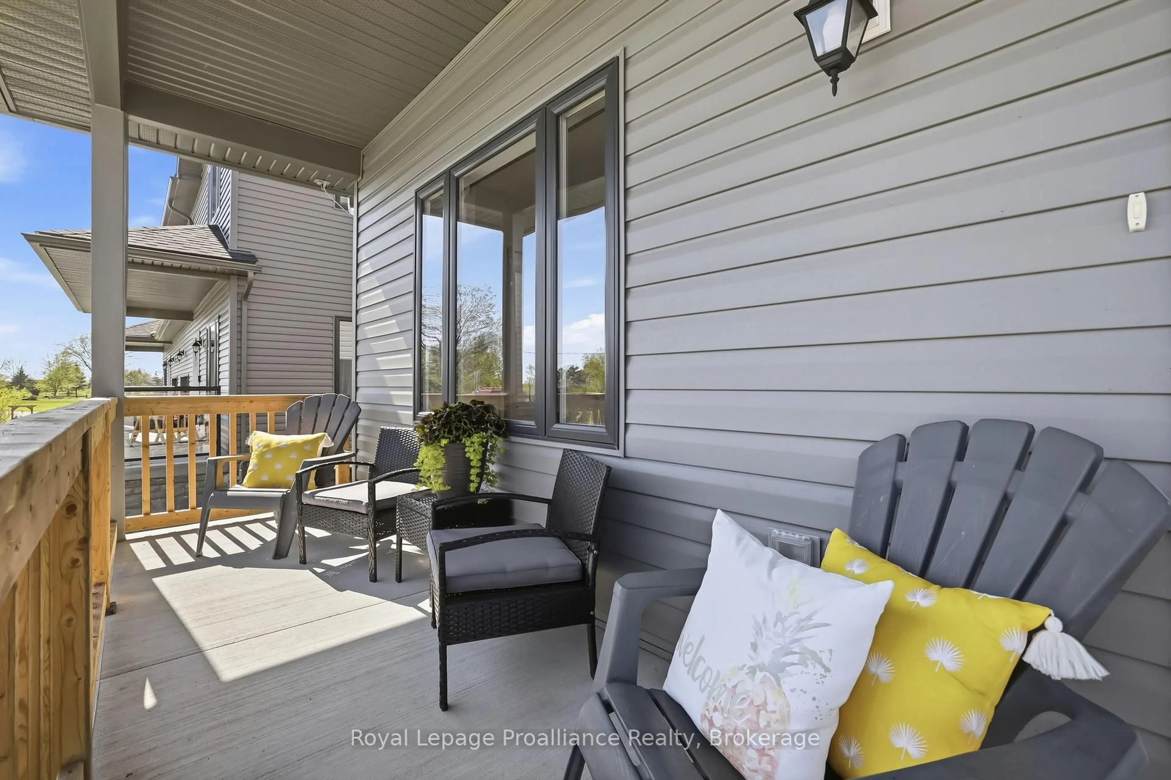 Patio, street for 35 Rabbit Road Rd, Brighton Ontario K0K 1H0