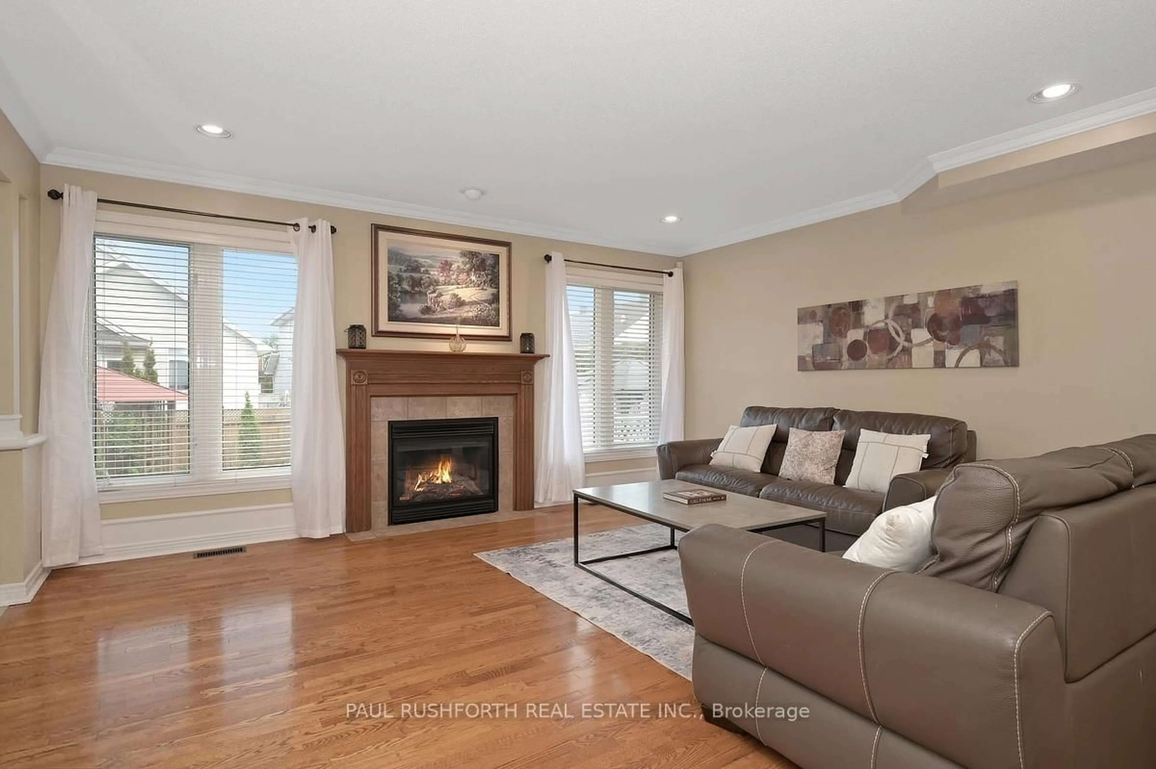 Living room with furniture, unknown for 1118 Lichen Ave, Orleans Ontario K4A 4A5