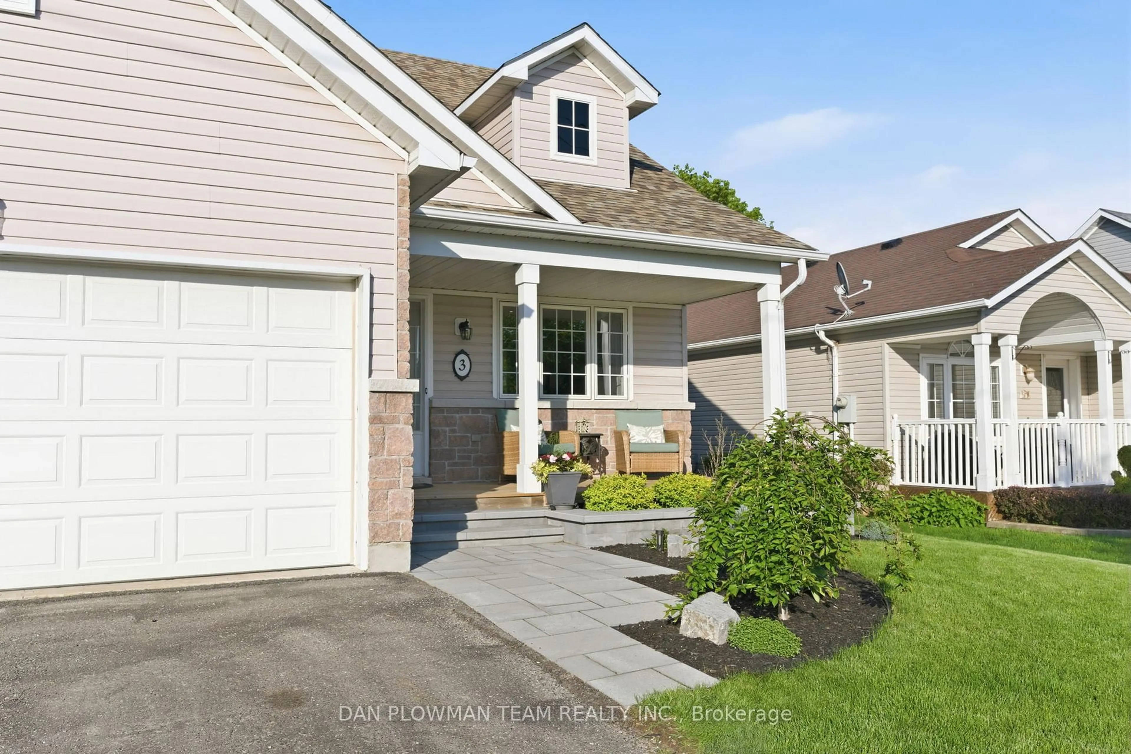 Home with vinyl exterior material, street for 3 Rapley Blvd, Port Hope Ontario L1A 4J7