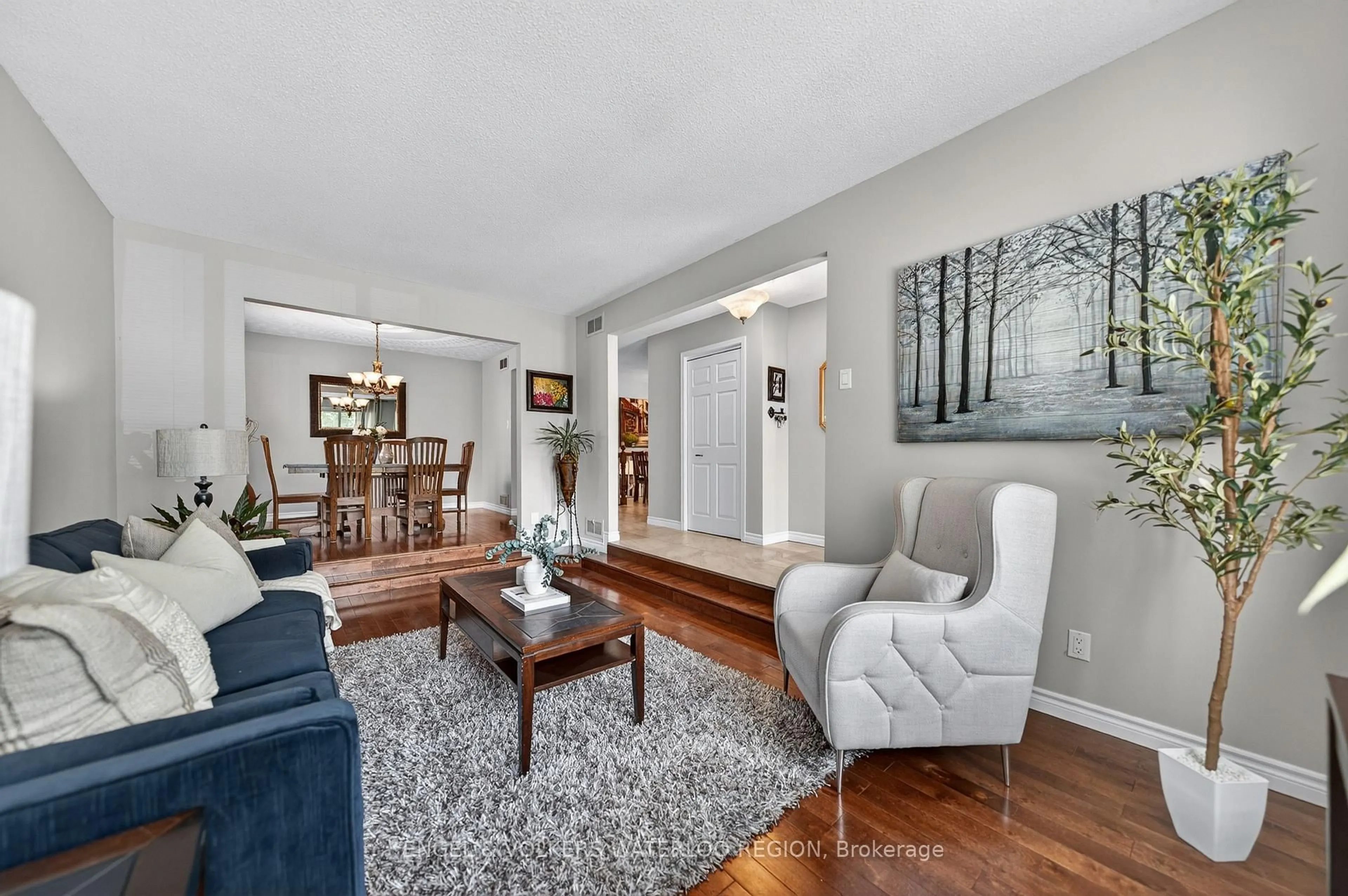 Living room with furniture, unknown for 35 Countryside Cres, Waterloo Ontario N2E 2S8