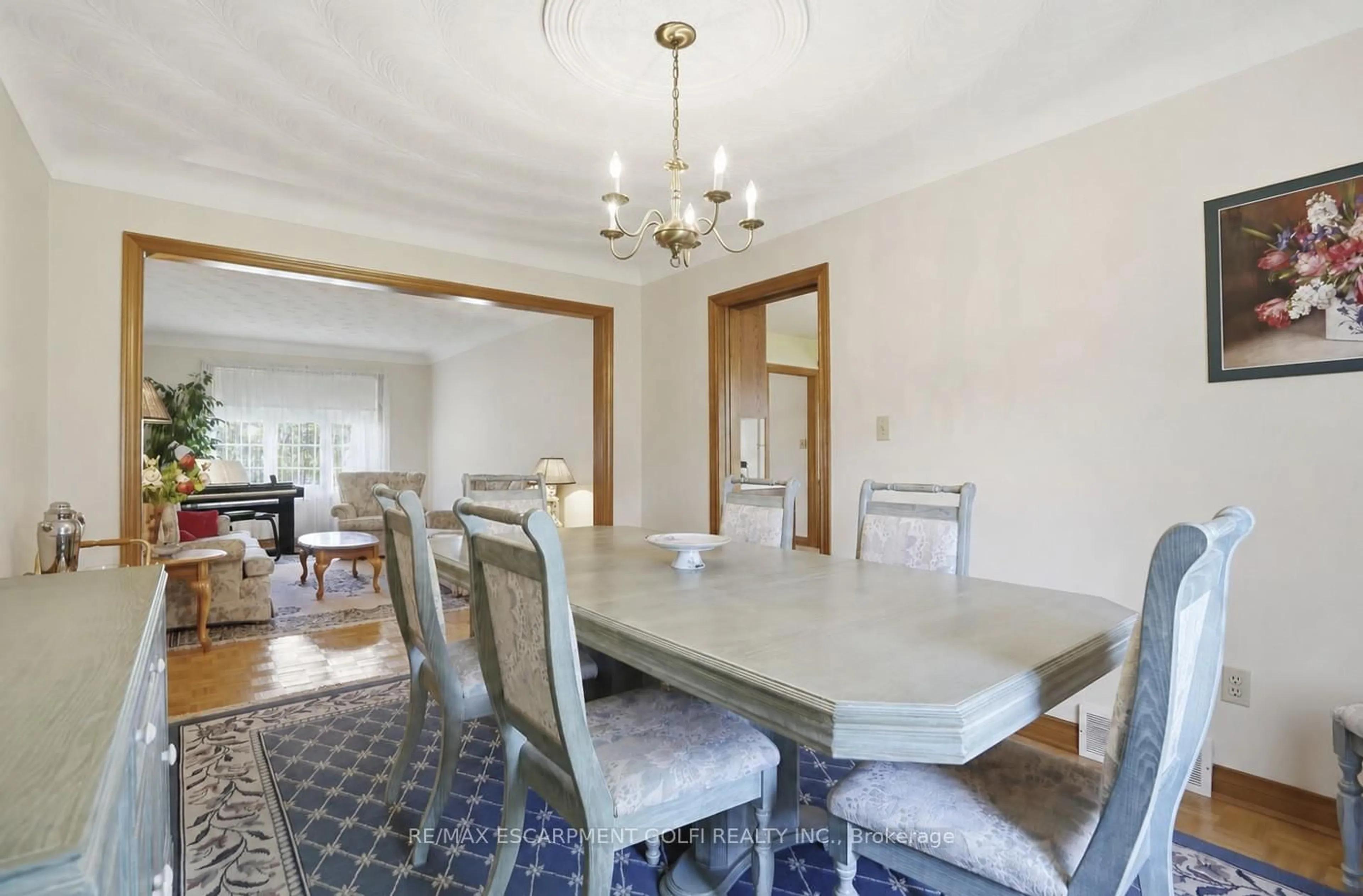 Dining room, unknown for 11 Greenbriar Crt, Welland Ontario L3C 5T7