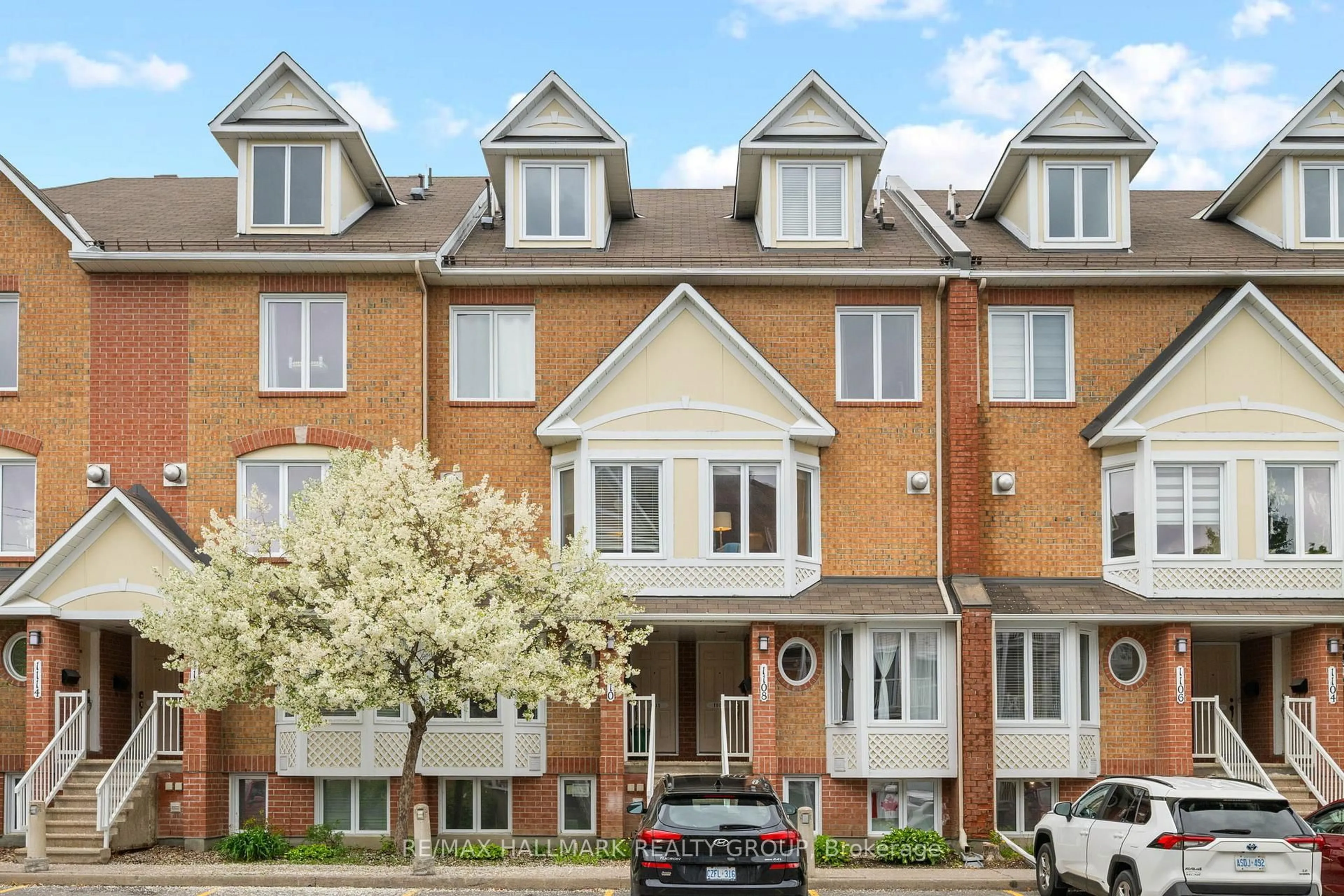 Home with brick exterior material, street for 1109 Gablefield Private, Ottawa Ontario K1J 1E4