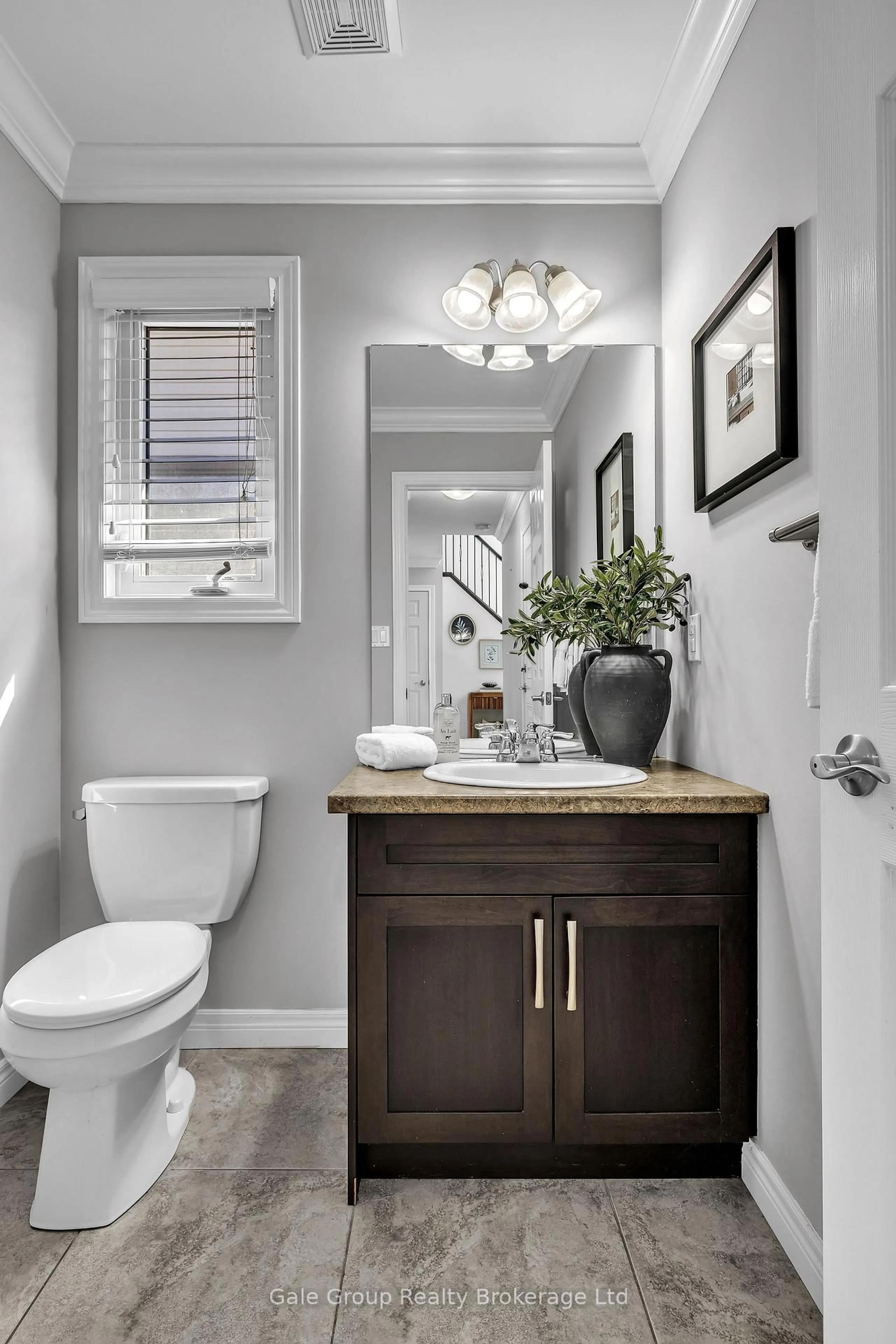 Contemporary bathroom, ceramic/tile floor for 712 Blackacres Blvd, London North Ontario N6G 0J1