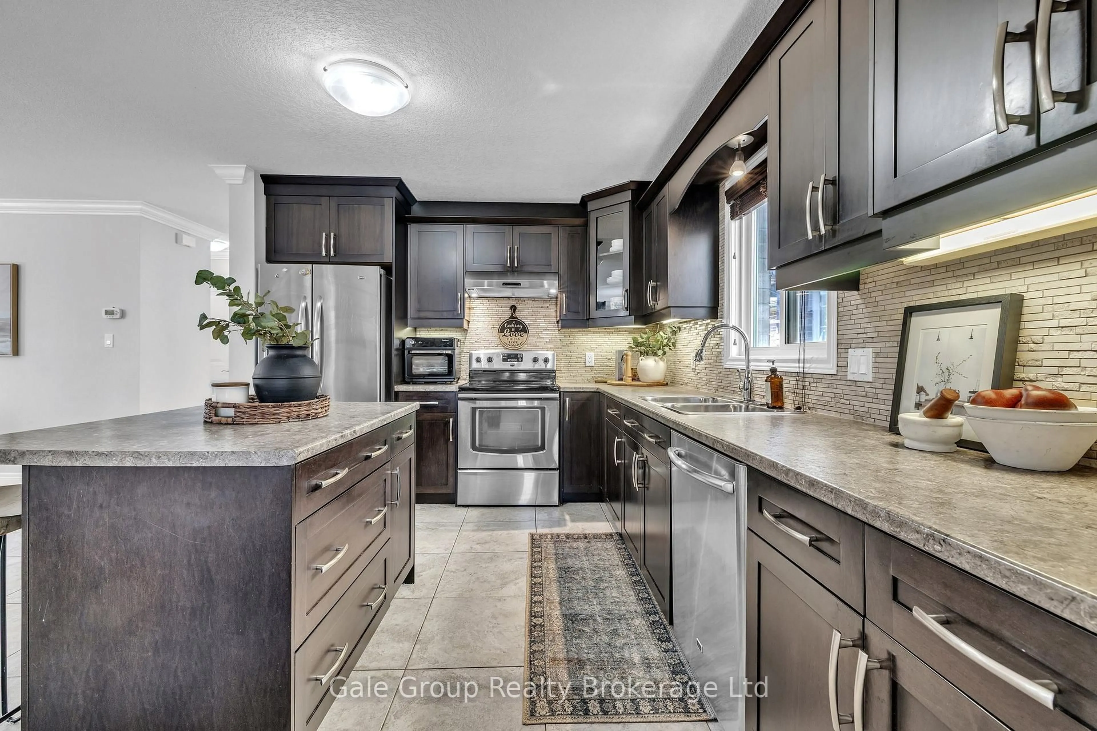 Open concept kitchen, ceramic/tile floor for 712 Blackacres Blvd, London North Ontario N6G 0J1