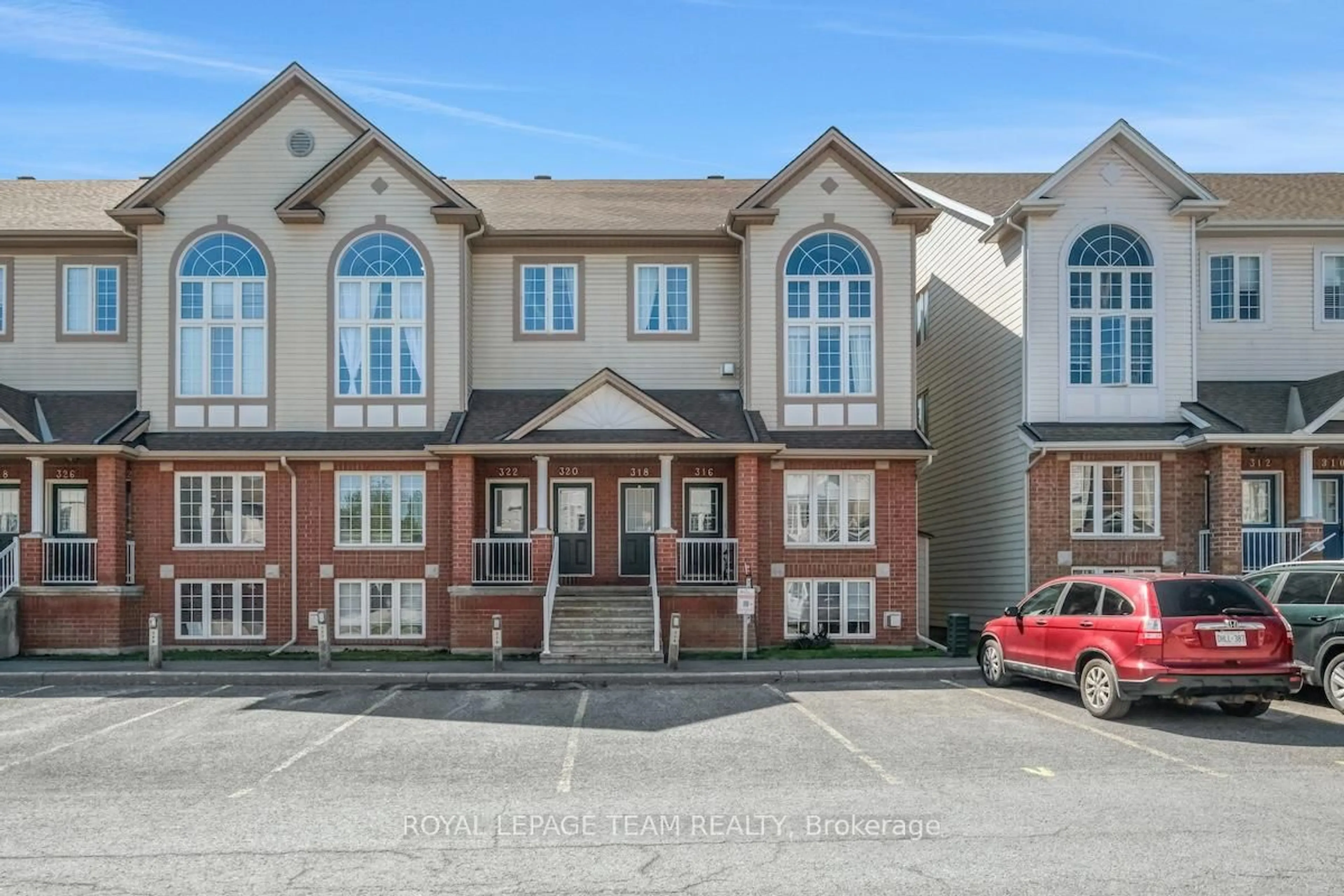 Unknown for 320 Wiffen Private, Ottawa Ontario K2H 1G3