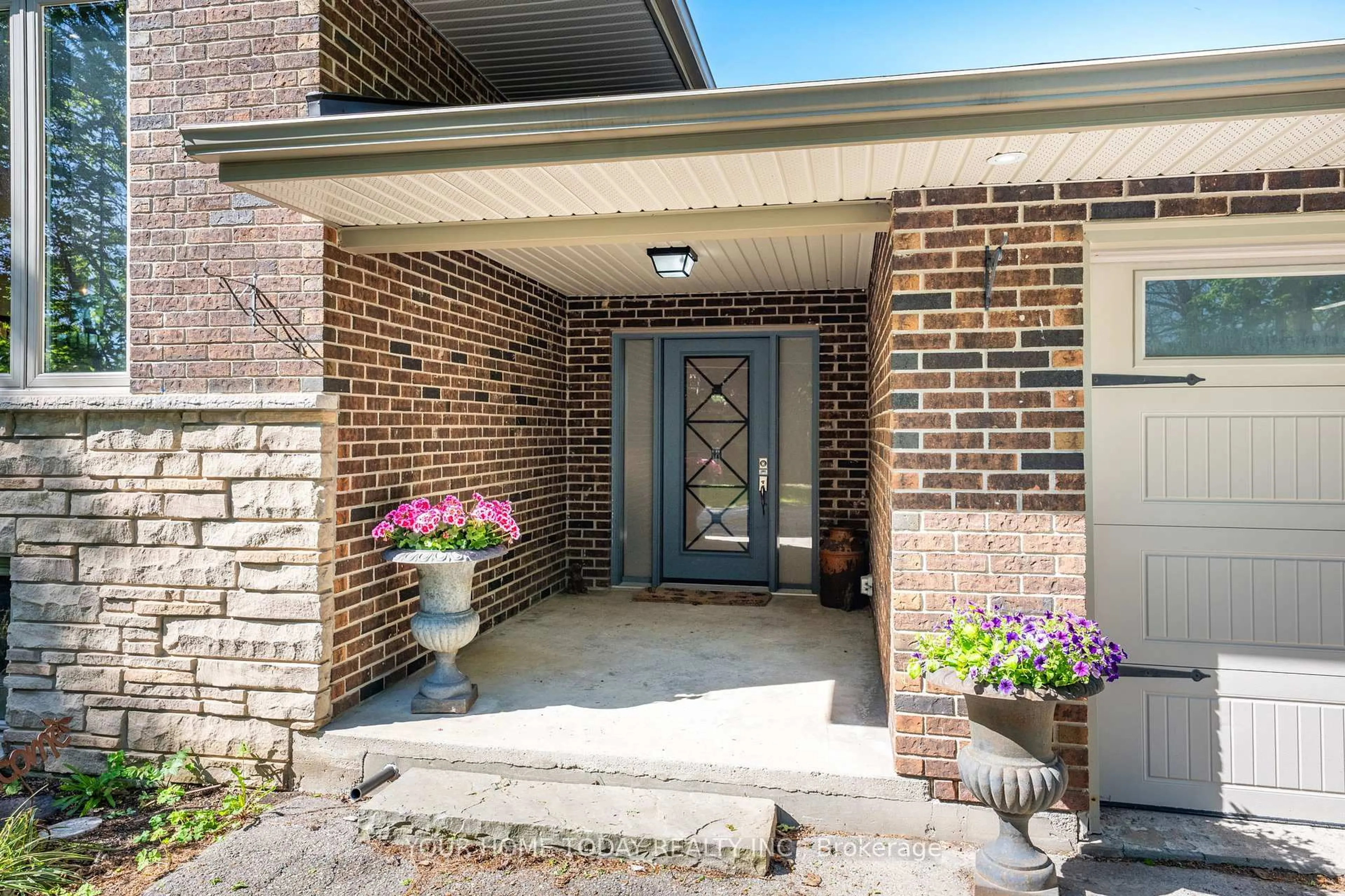 Home with brick exterior material, street for 5214 Tenth Line, Erin Ontario N0B 1T0