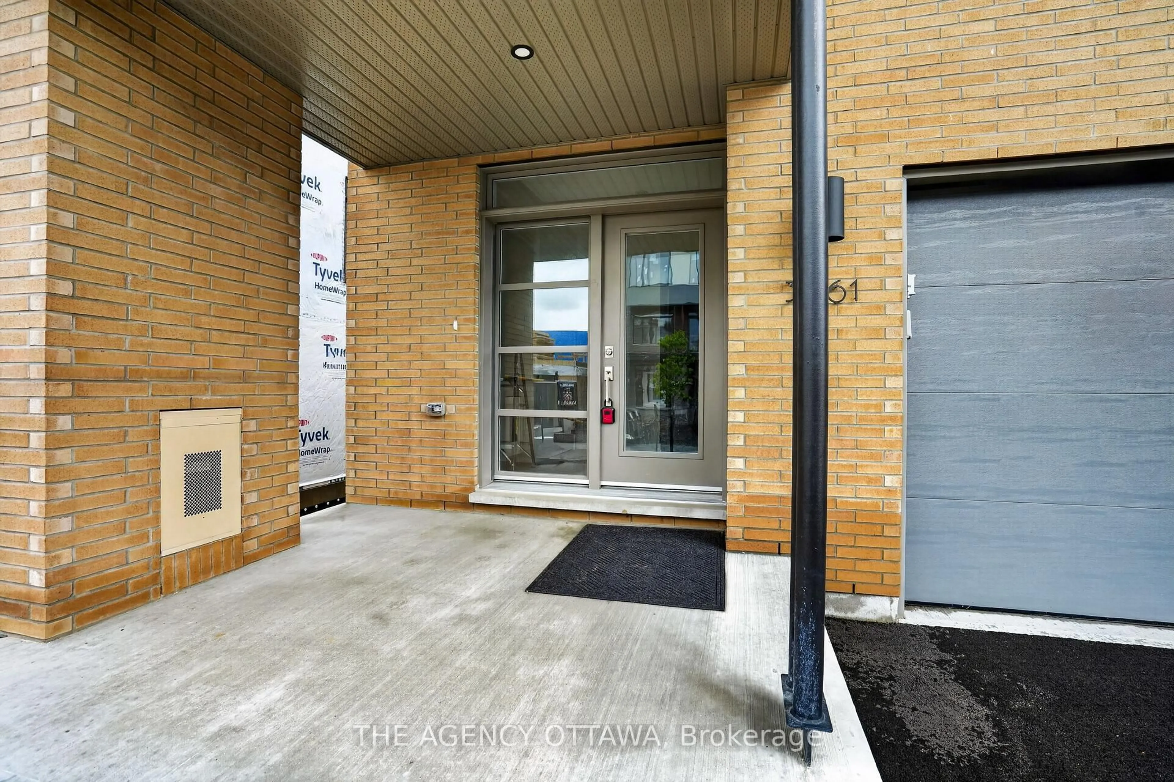 Indoor entryway for 3061 Showcase Cres, Ottawa Ontario K4M 0S1