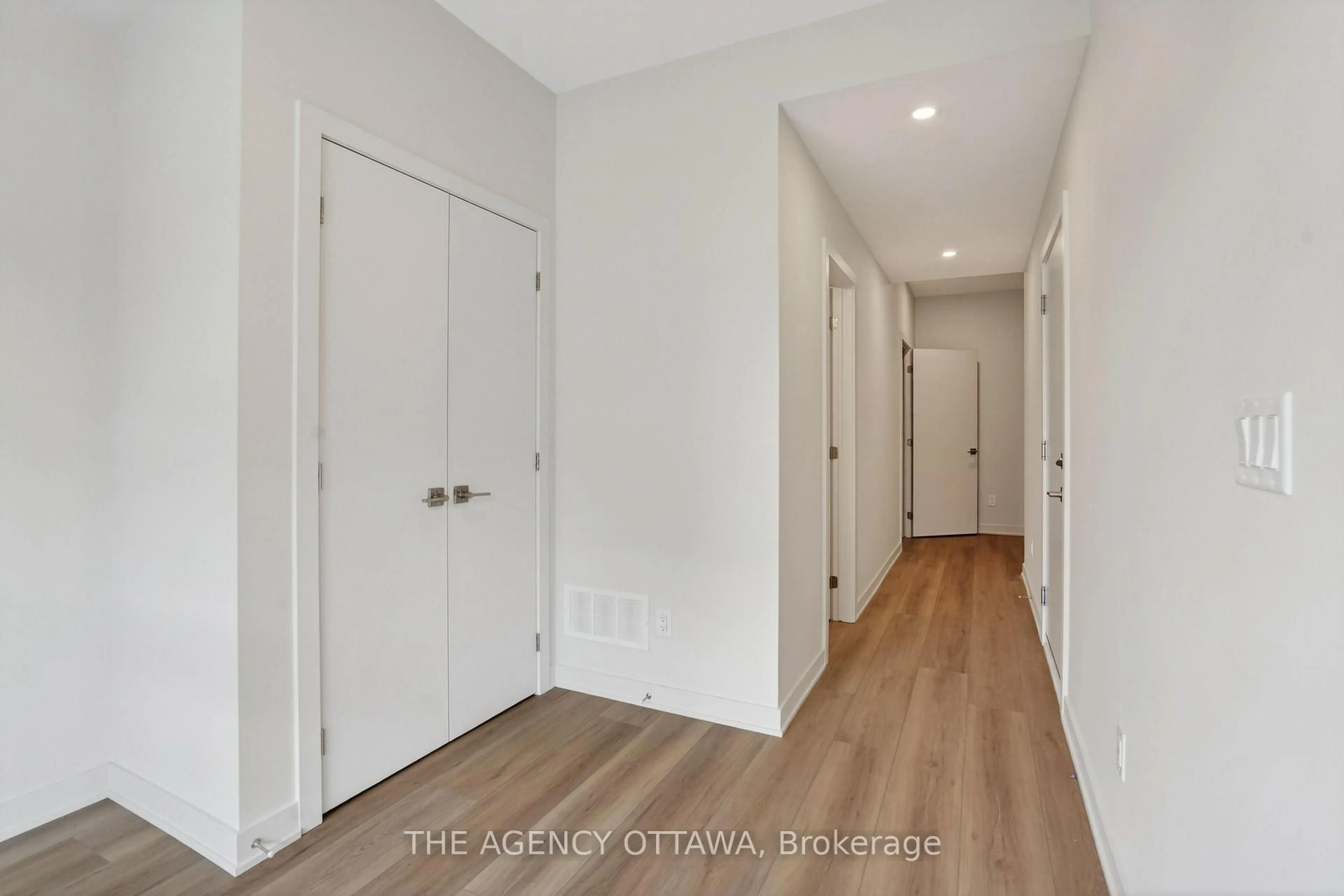 Unknown for 3061 Showcase Cres, Ottawa Ontario K4M 0S1