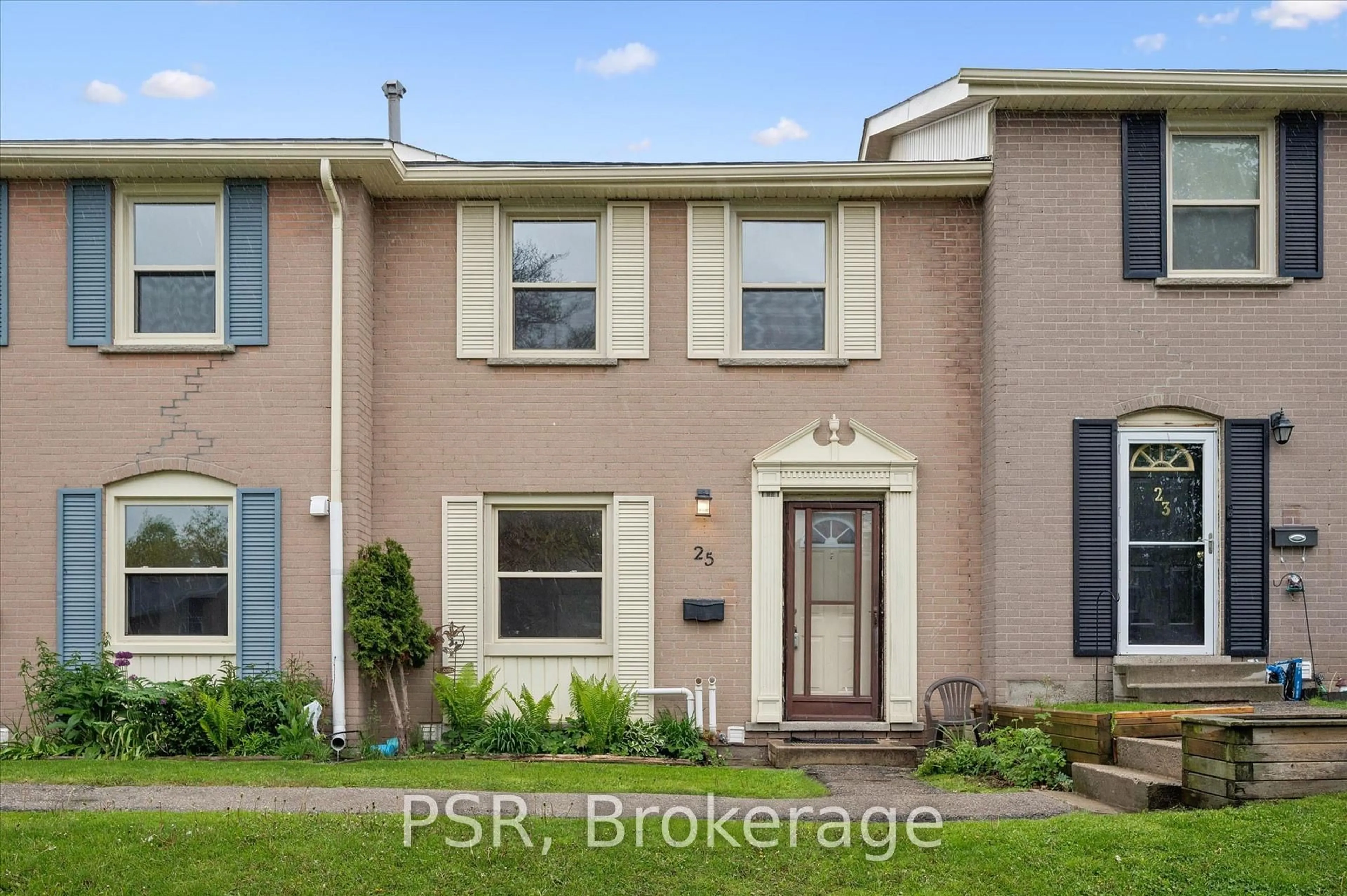 Home with brick exterior material, street for 25 Queenston Dr, Kitchener Ontario N2B 2T8