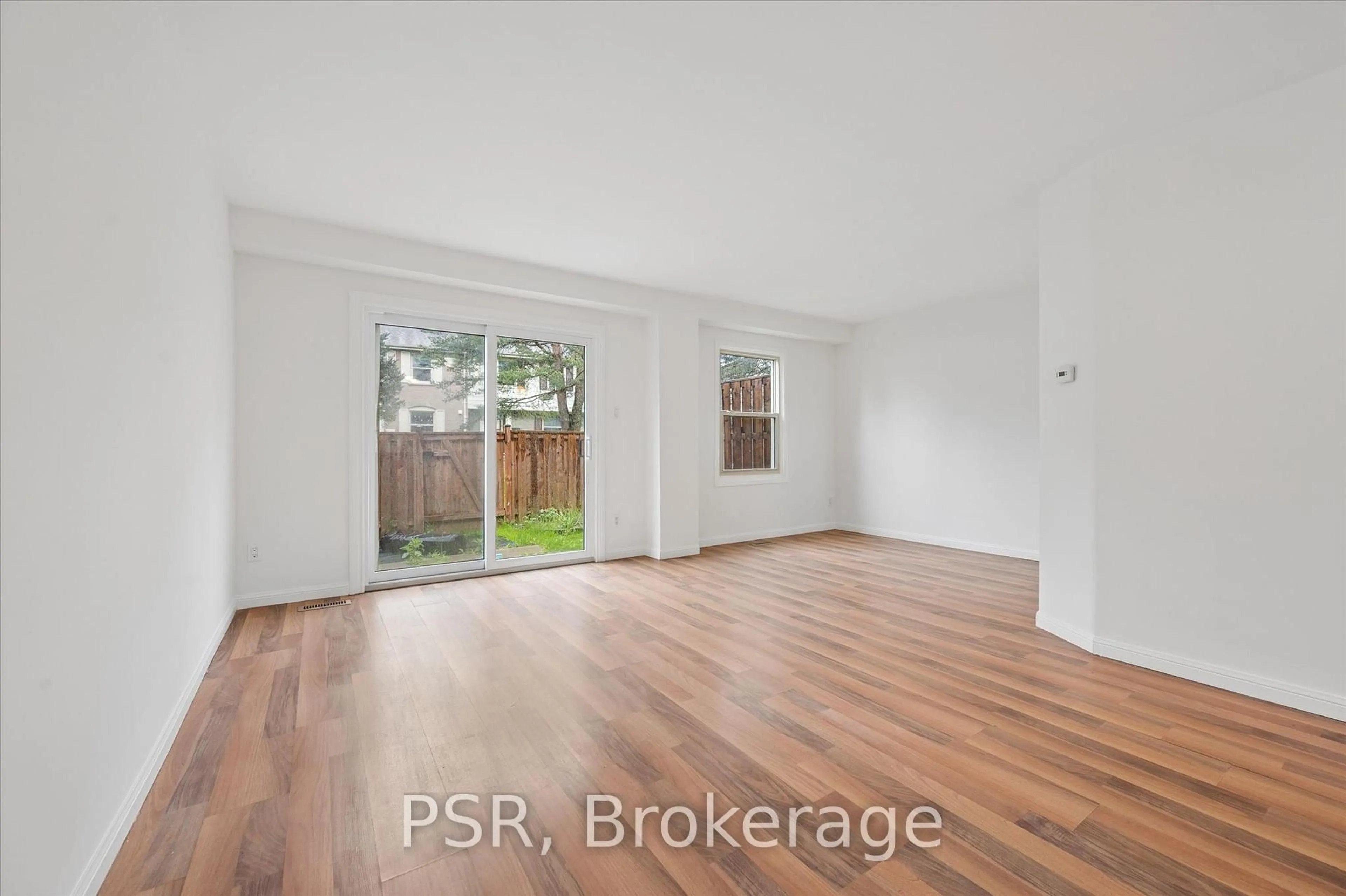 A pic of a room for 25 Queenston Dr, Kitchener Ontario N2B 2T8