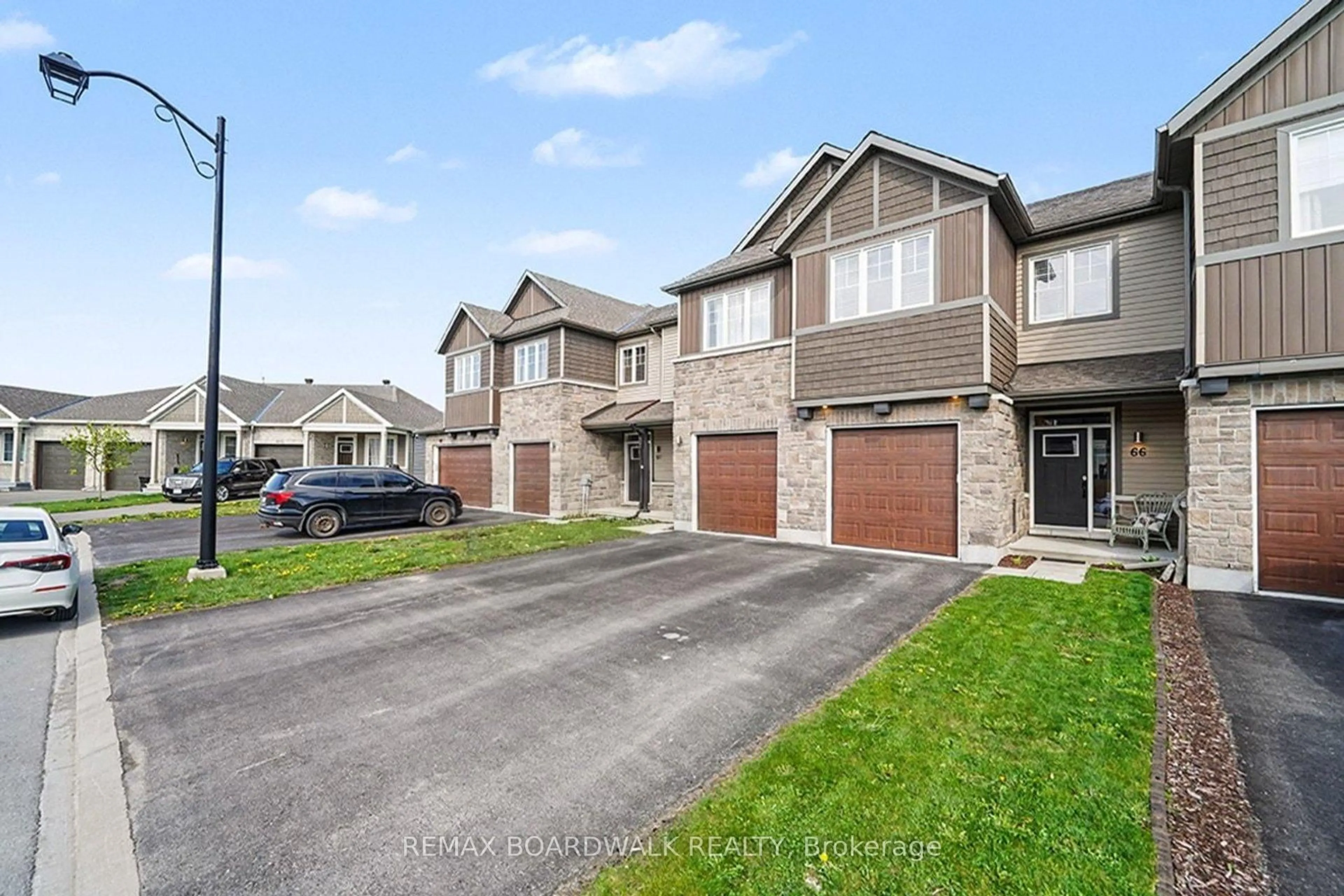 A pic from outside/outdoor area/front of a property/back of a property/a pic from drone, street for 66 Riddell St, Carleton Place Ontario K7C 0J8