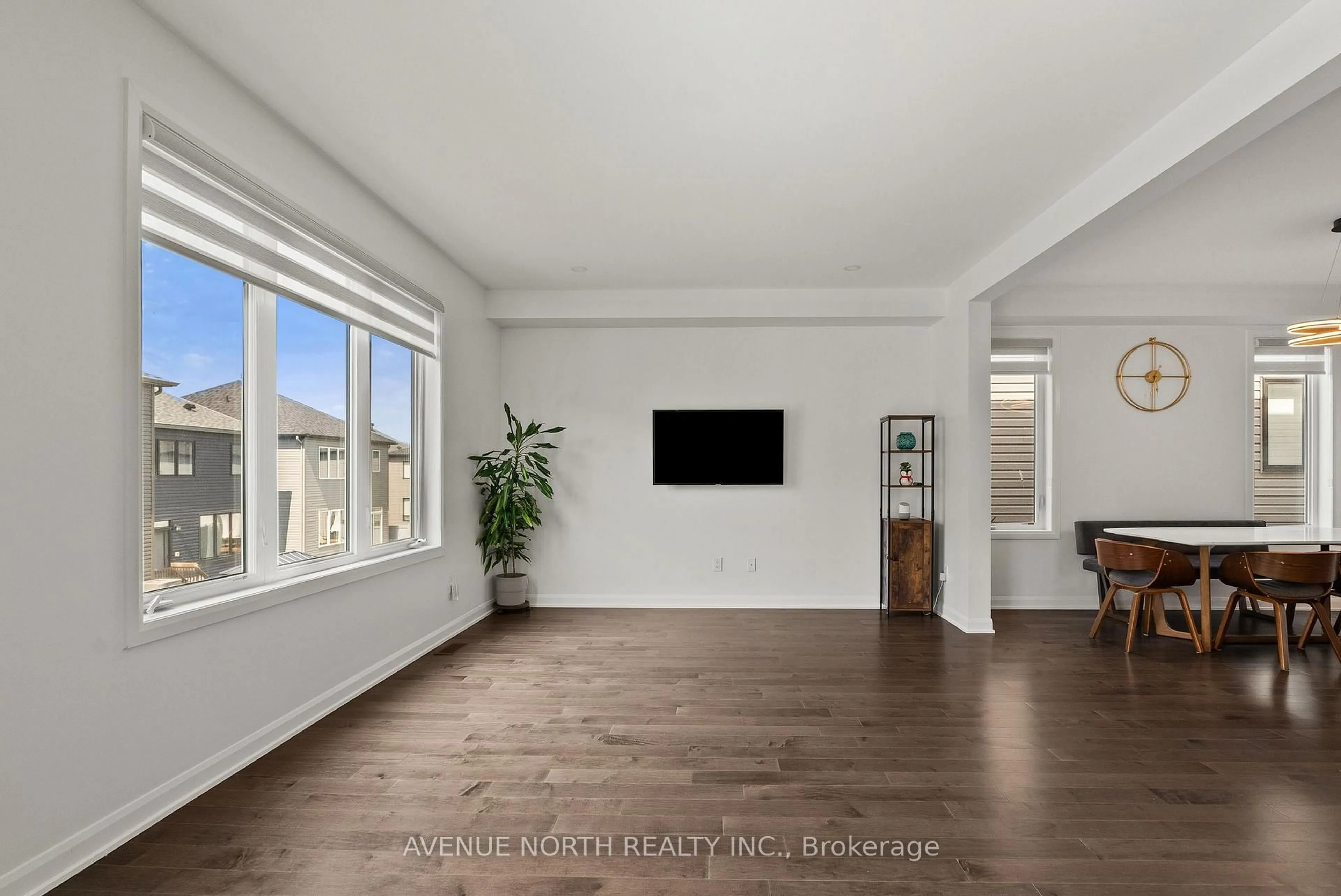 A pic of a room for 17 Fossa Terr, Ottawa Ontario K2J 6W4