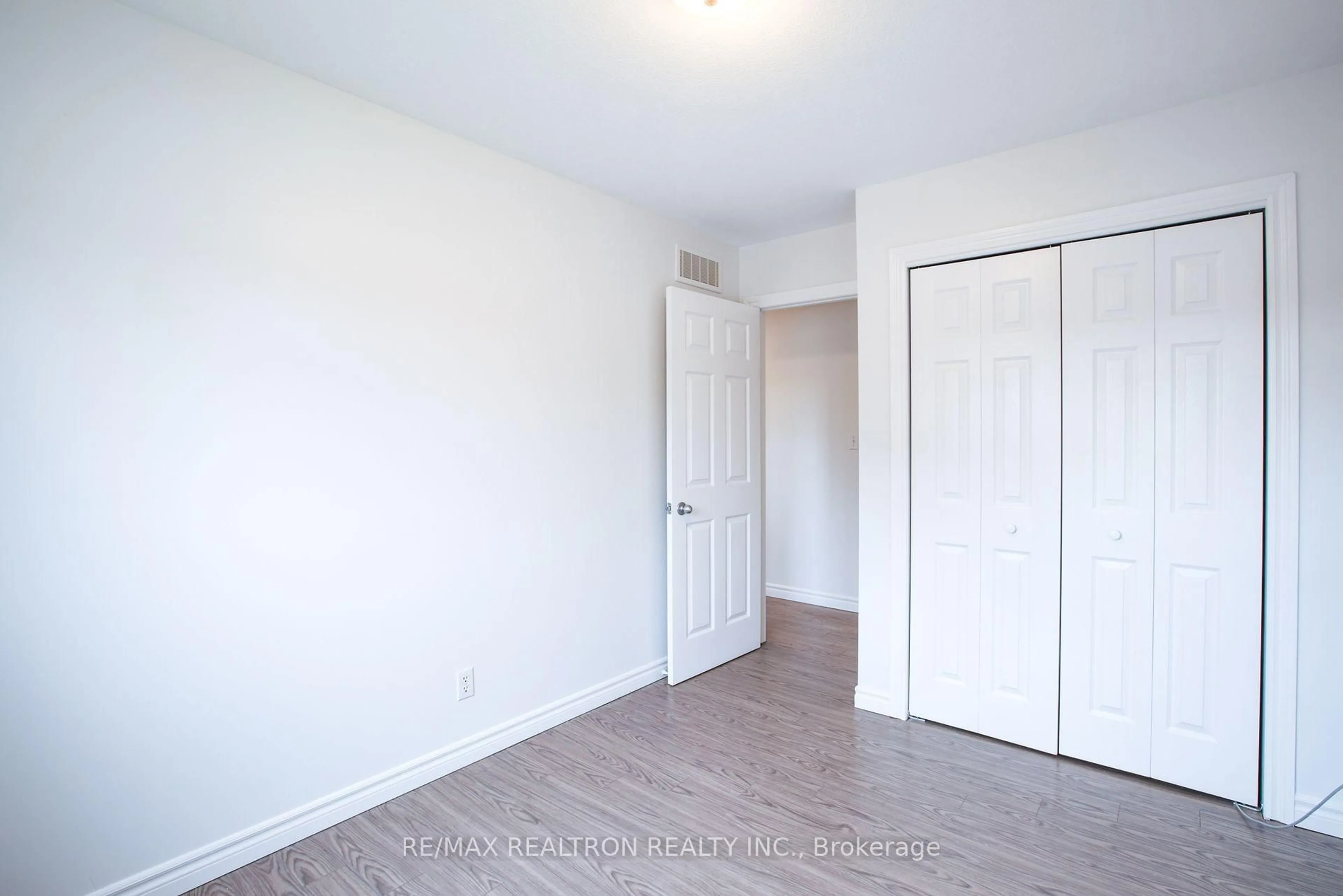 A pic of a room for 52 Liddle Lane, Belleville Ontario K8N 5Y9