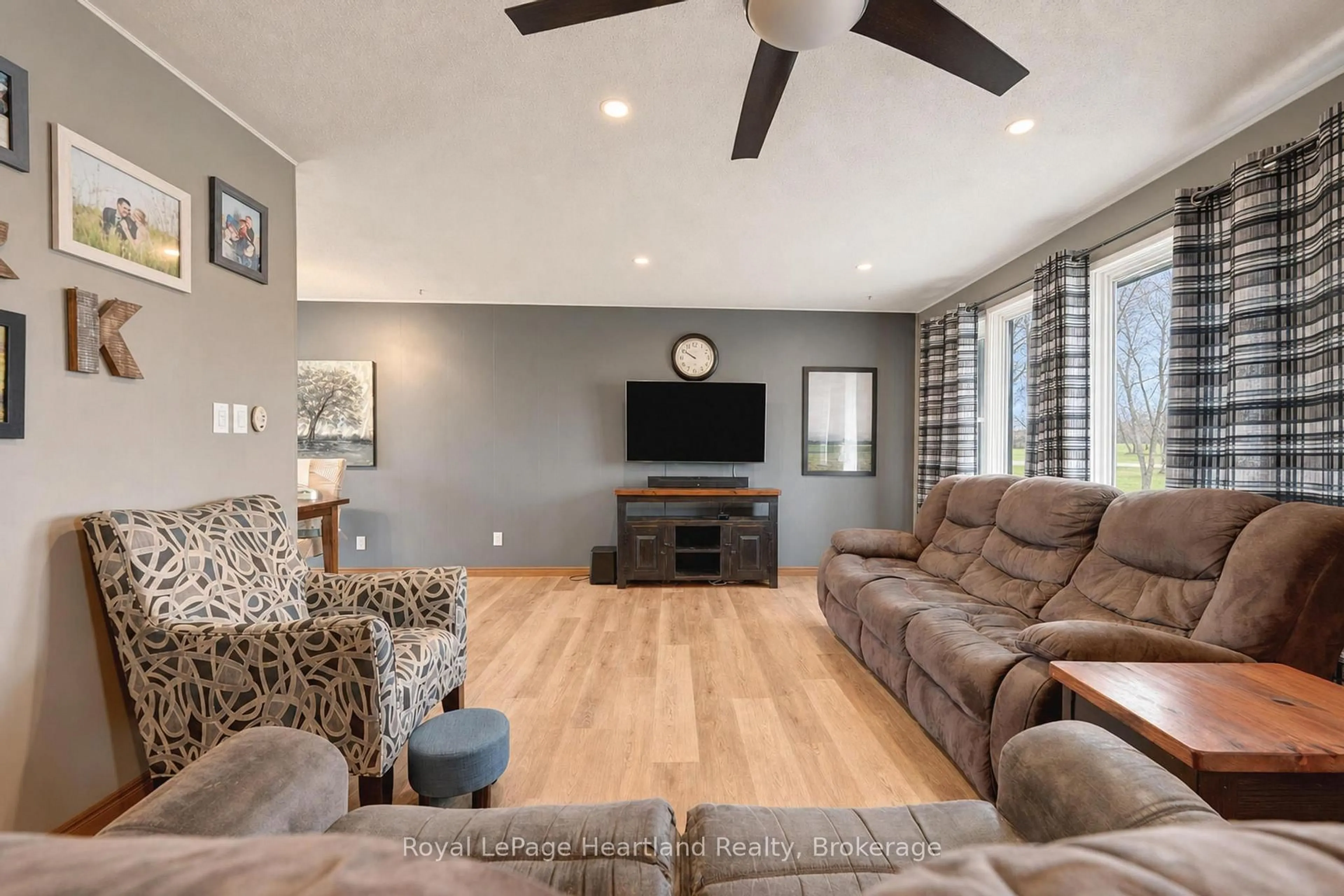 Living room with furniture, unknown for 77292 London Rd, Huron East Ontario N0M 1L0