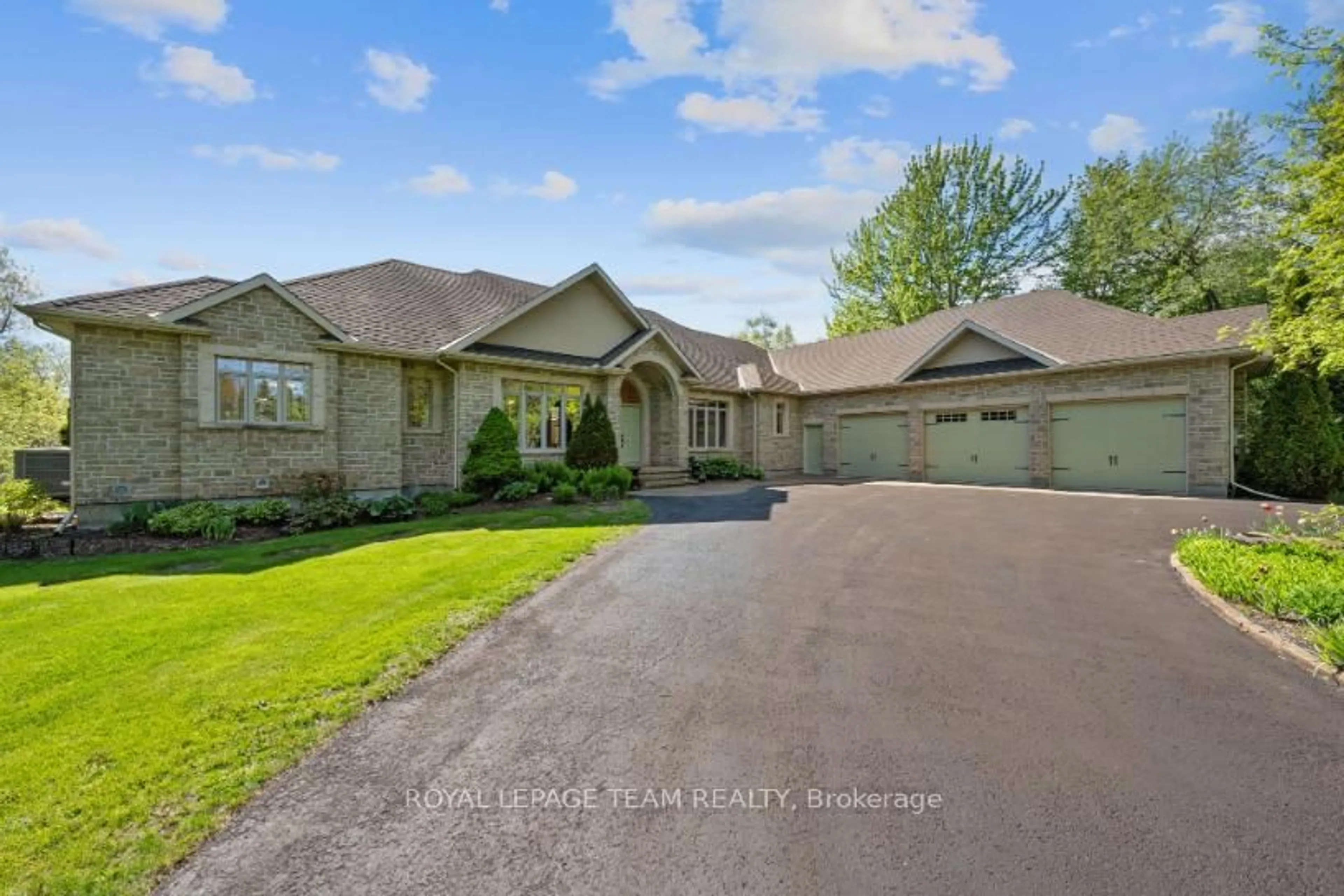 Unknown for 6043 Knights Dr, Manotick Ontario K4M 0A2