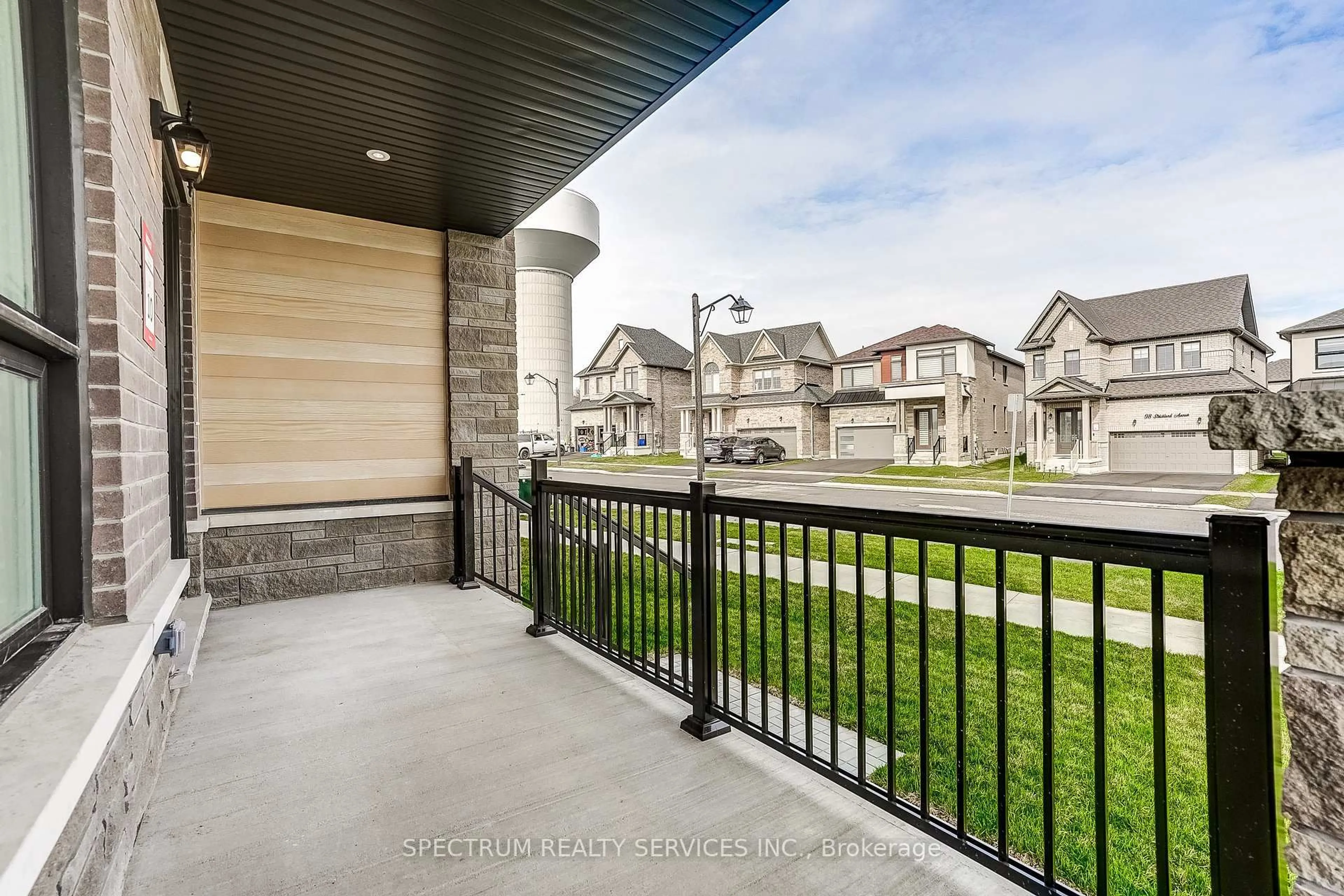 Patio, unknown for 17 Dore Dr, Brantford Ontario N3T 0X6