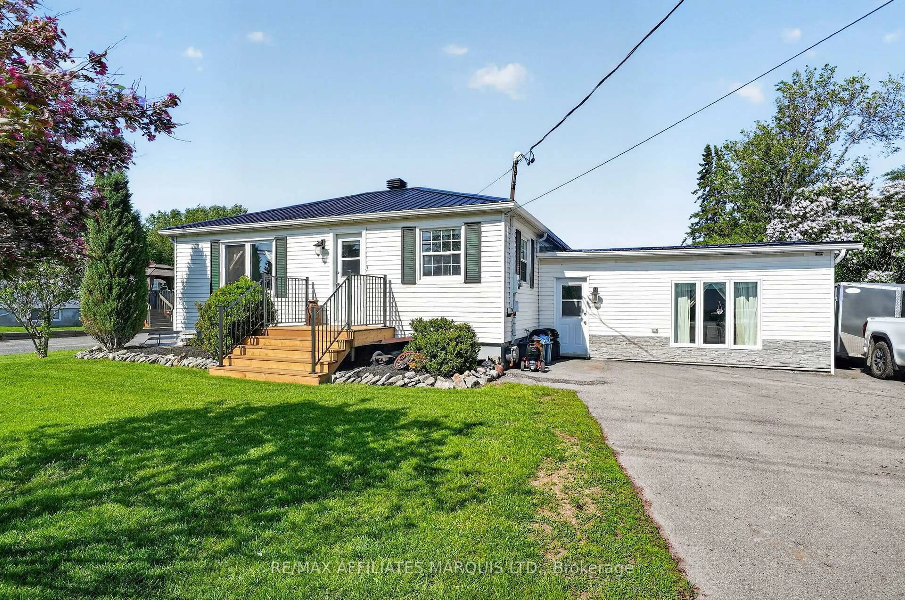 A pic from outside/outdoor area/front of a property/back of a property/a pic from drone, street for 5601 138 Highway, South Stormont Ontario K0C 2A0
