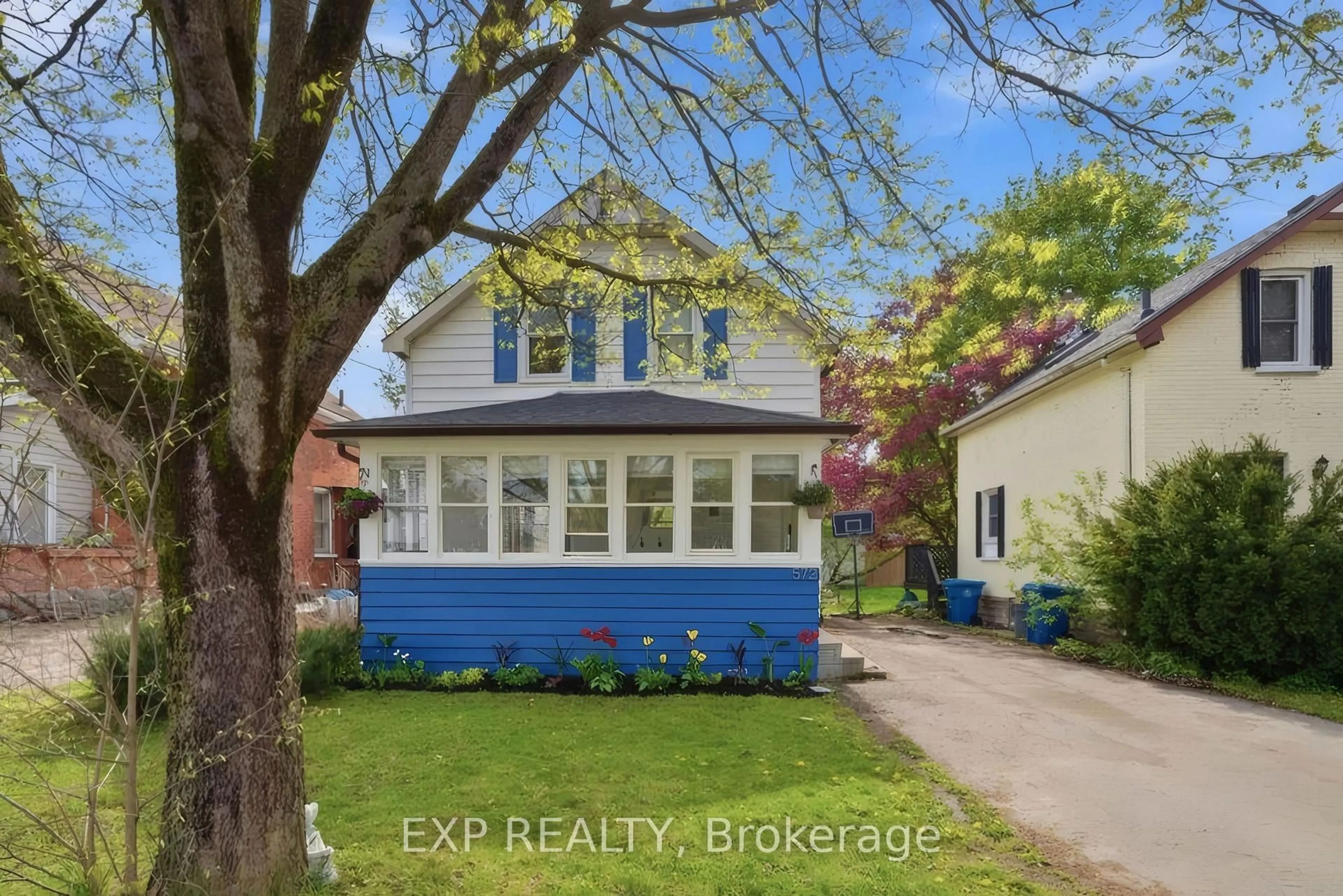 Unknown for 572 Downie St, Stratford Ontario N5A 1Y4
