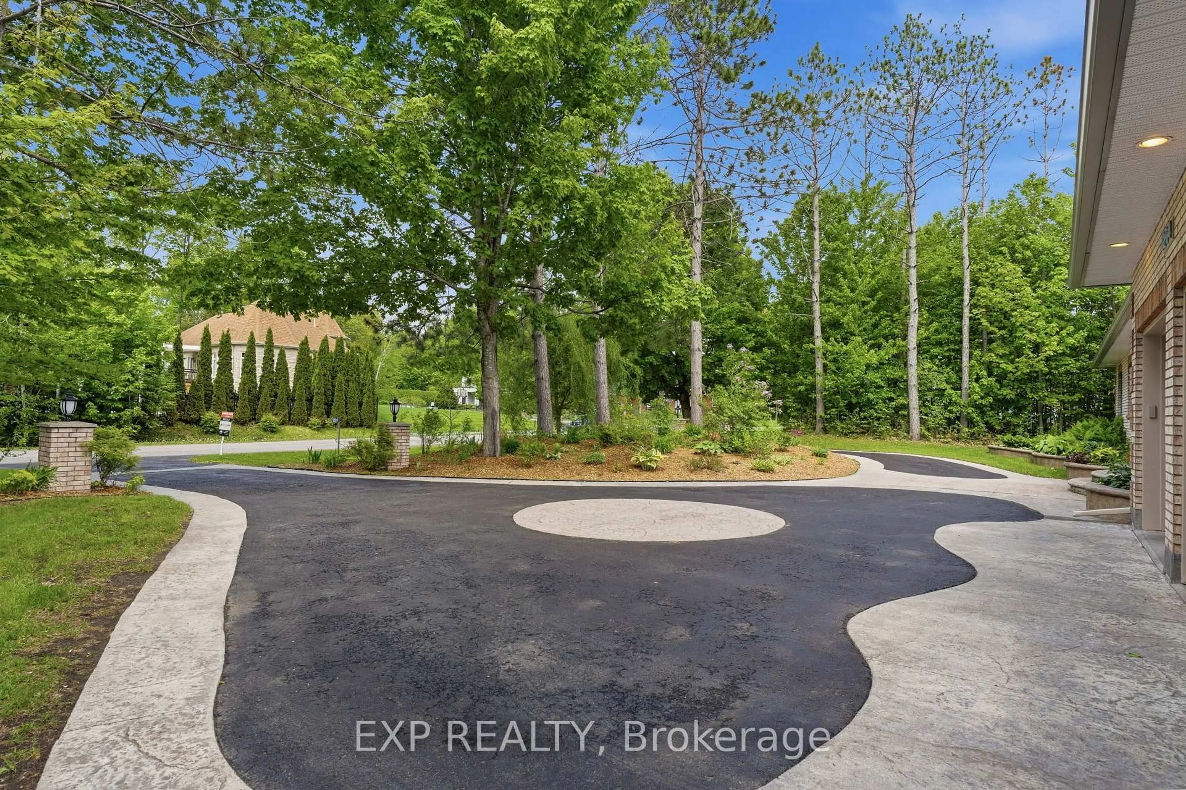 A pic from outside/outdoor area/front of a property/back of a property/a pic from drone, forest/trees view for 1264 Barnwell Cres, Ottawa Ontario K4B 1K4