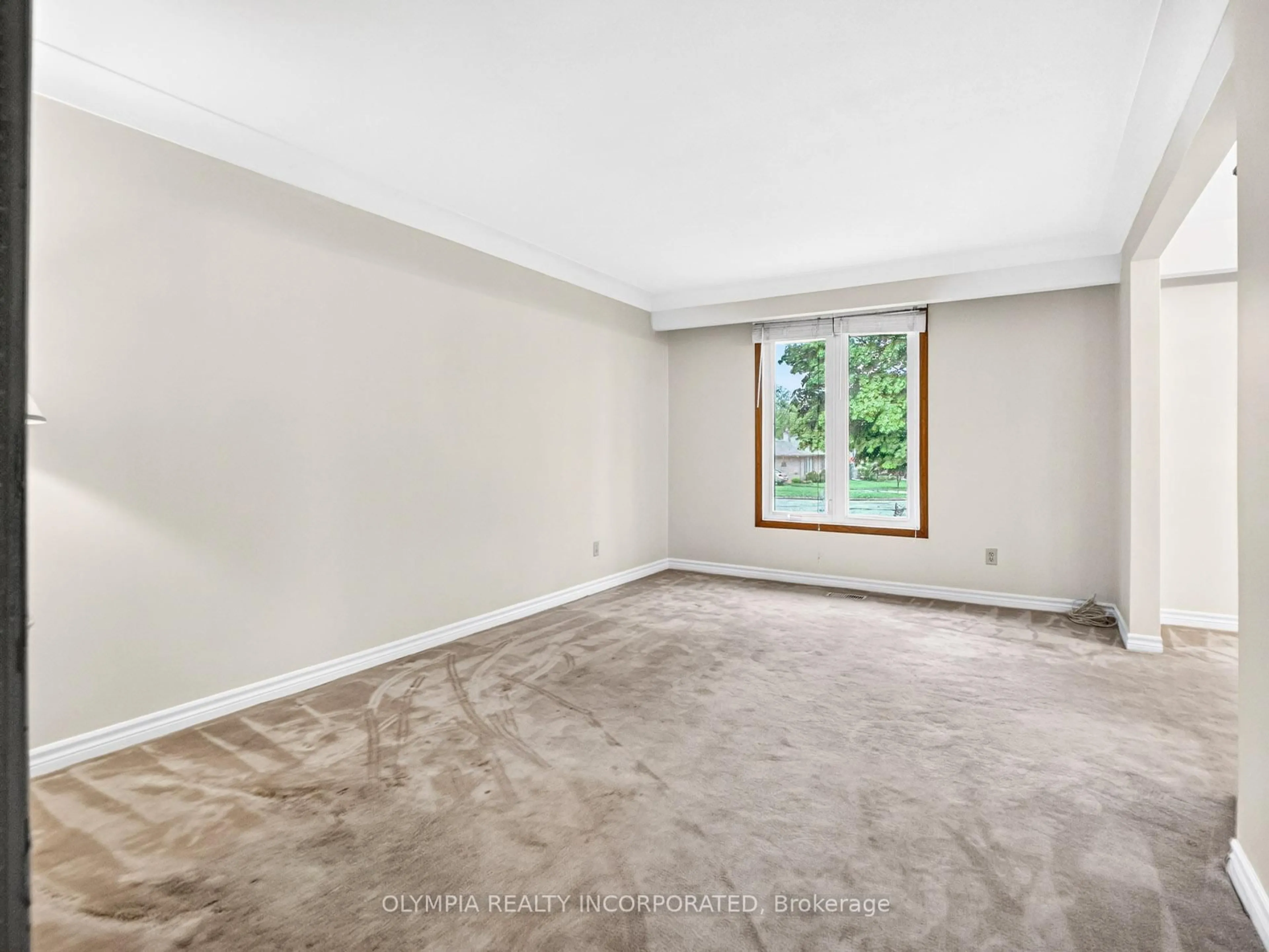 A pic of a room for 2793 Henley Ave, Niagara Falls Ontario L2J 3M3