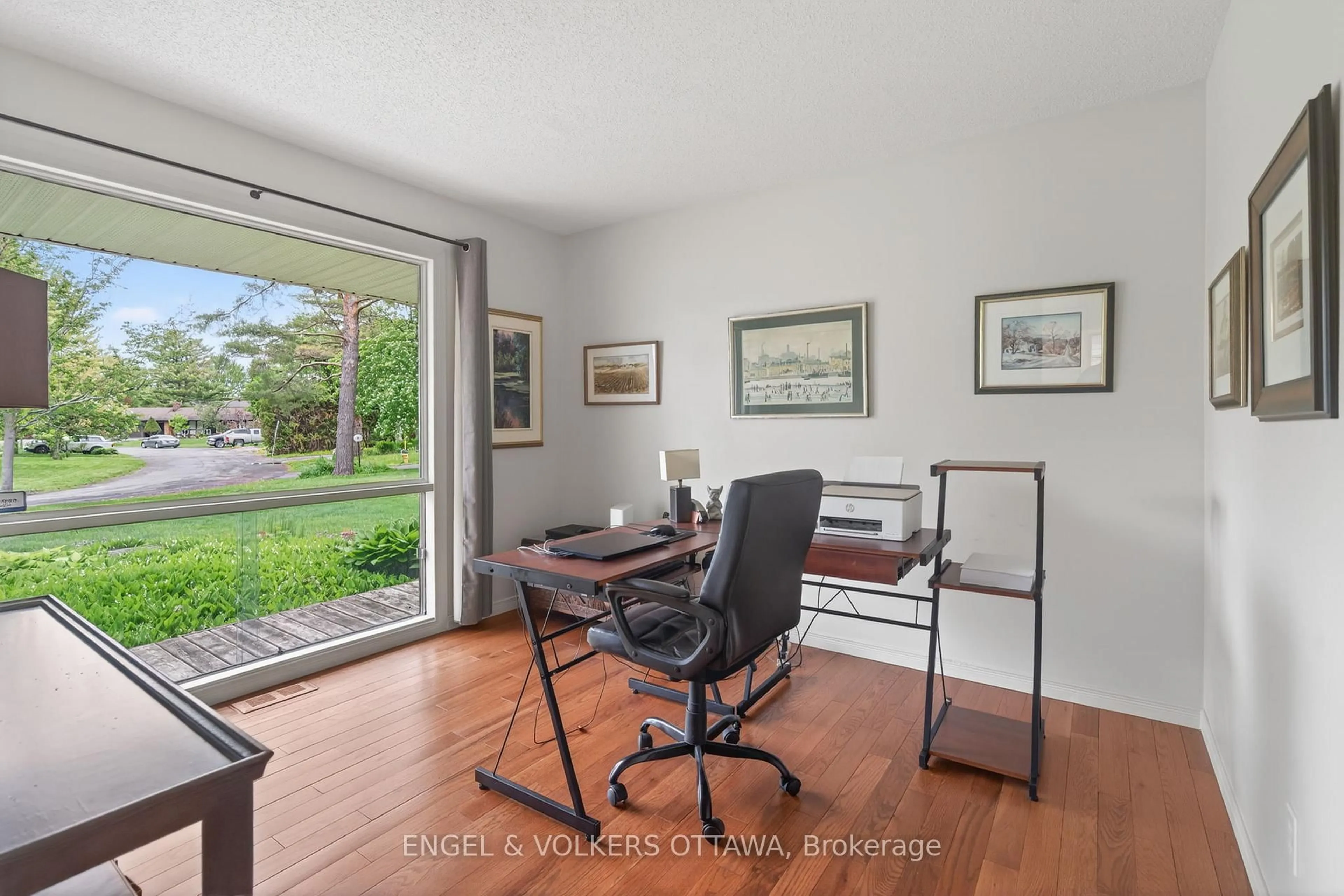 Unknown for 35 Riopelle Crt, Kanata Ontario K2K 1J2