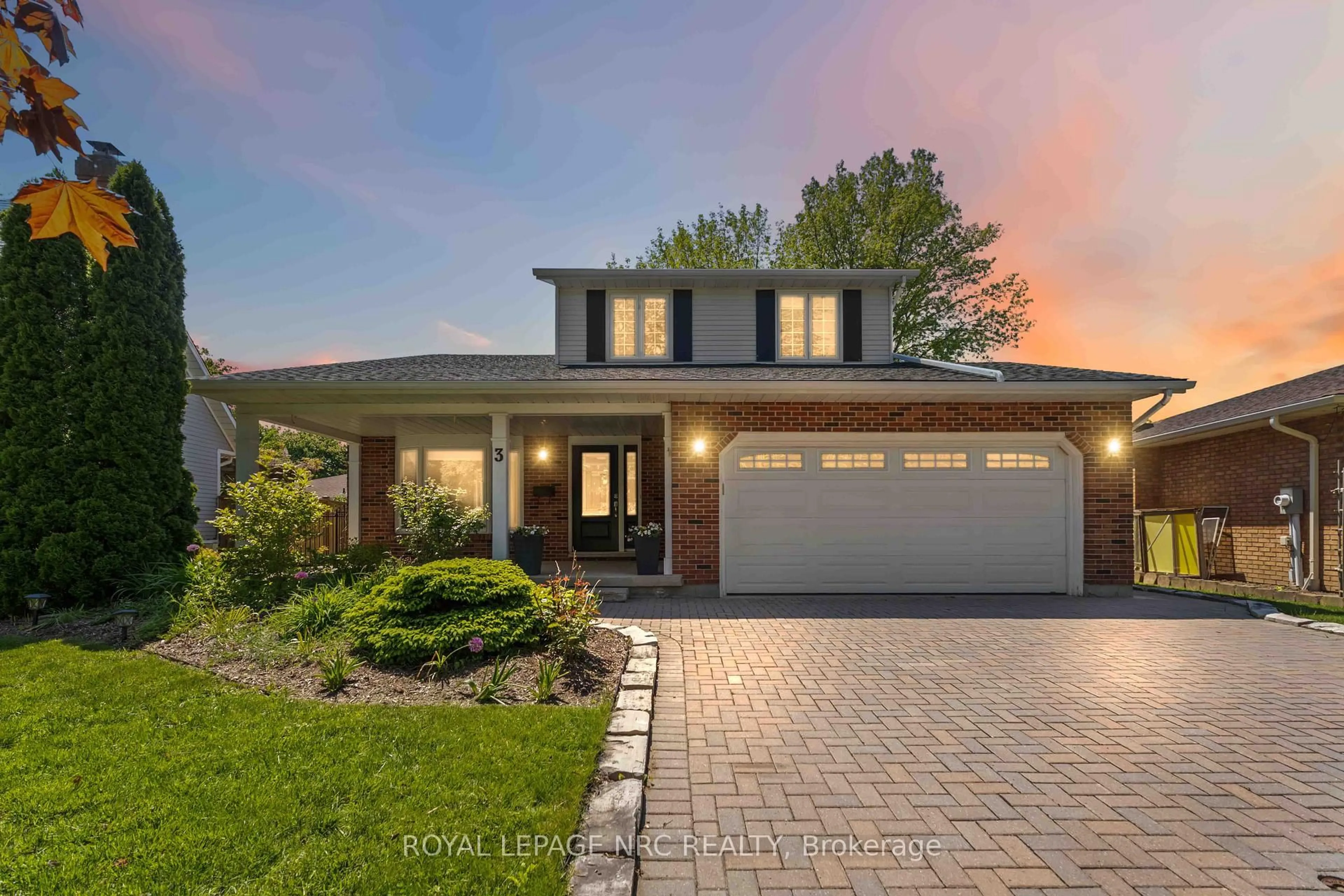 Home with brick exterior material, street for 3 CHERITAN Crt, St. Catharines Ontario L2N 7J5