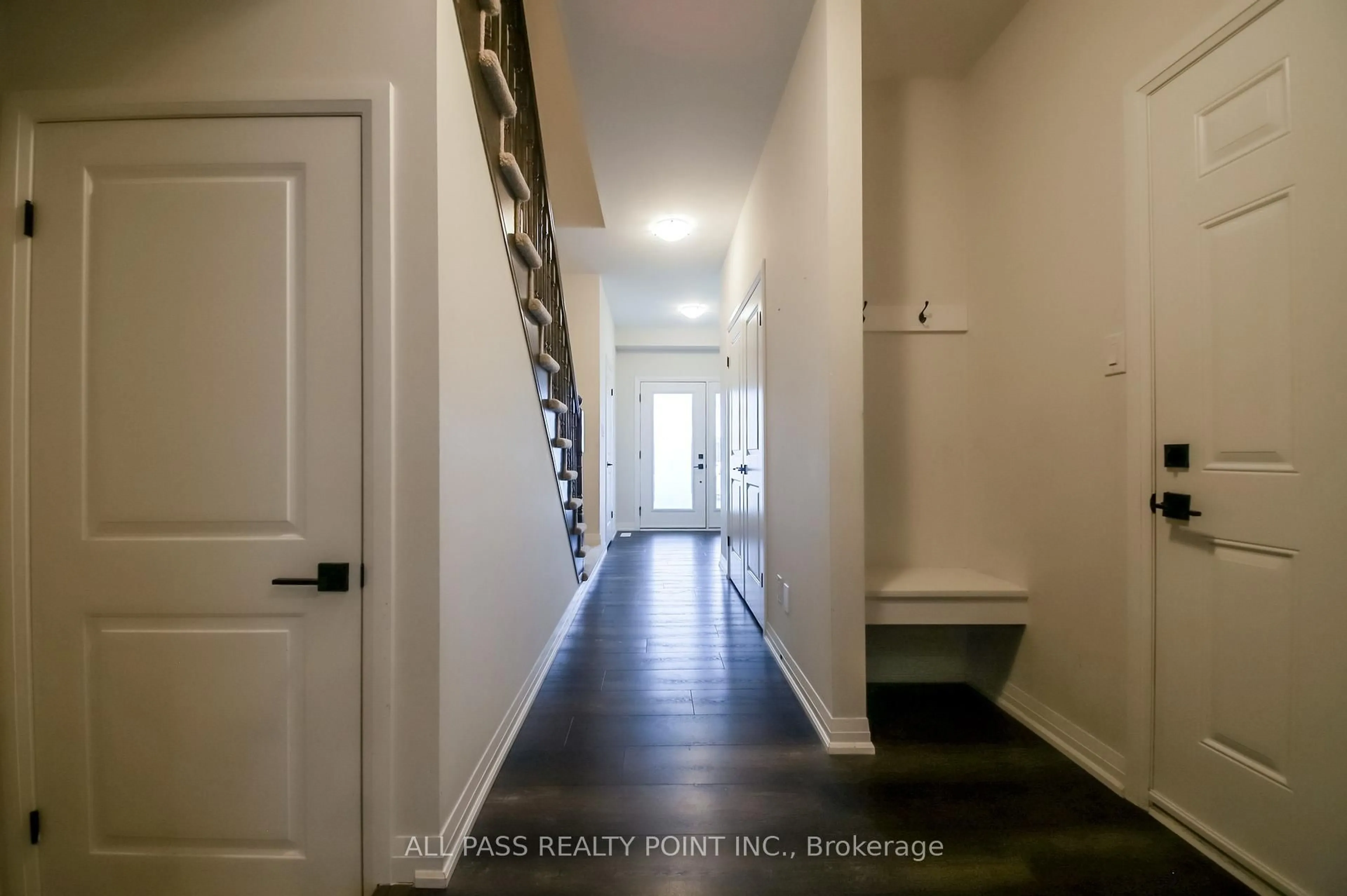 Indoor entryway for 74 Jayla Lane, West Lincoln Ontario L0R 2A0