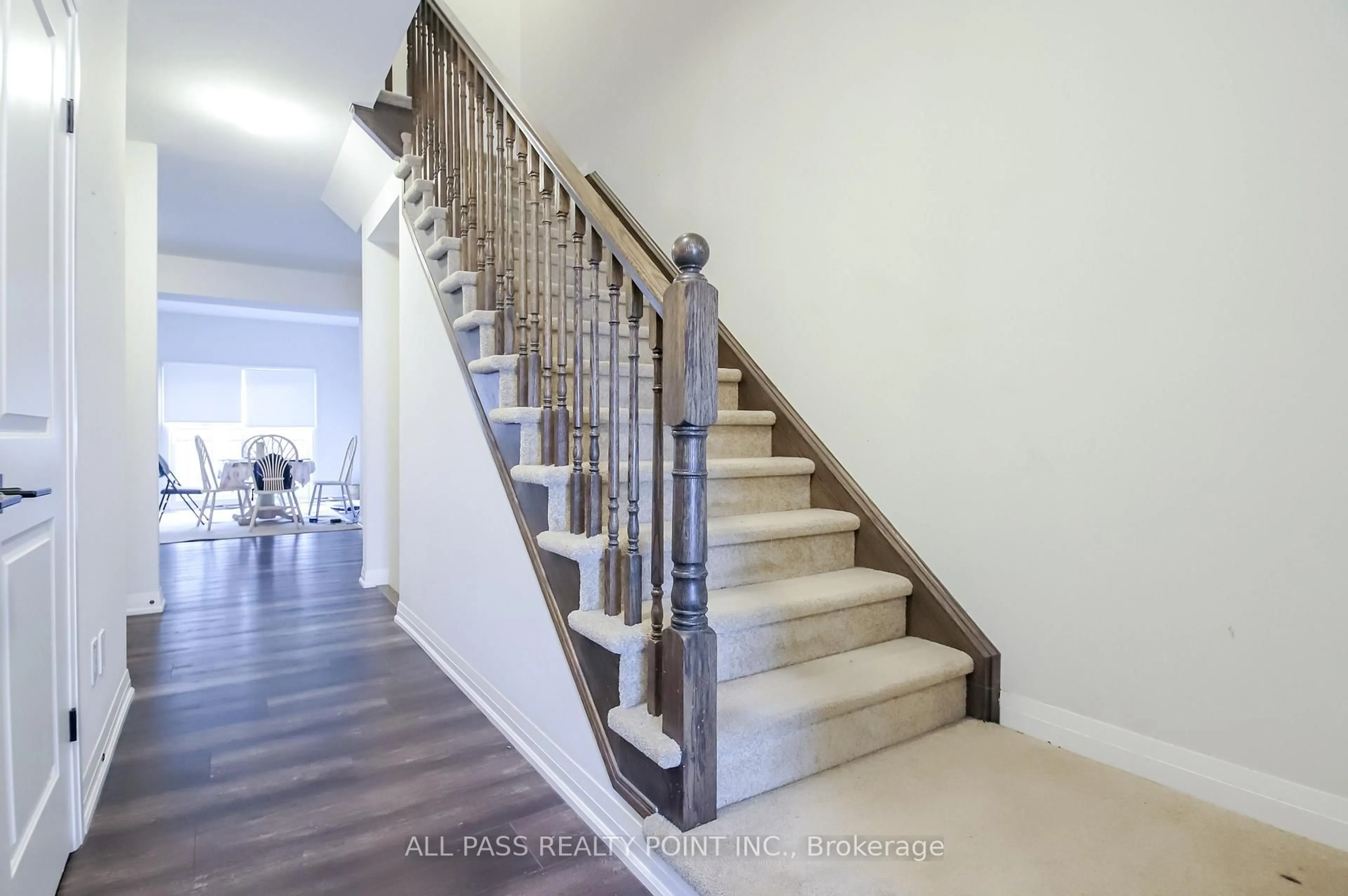 Stairs for 74 Jayla Lane, West Lincoln Ontario L0R 2A0