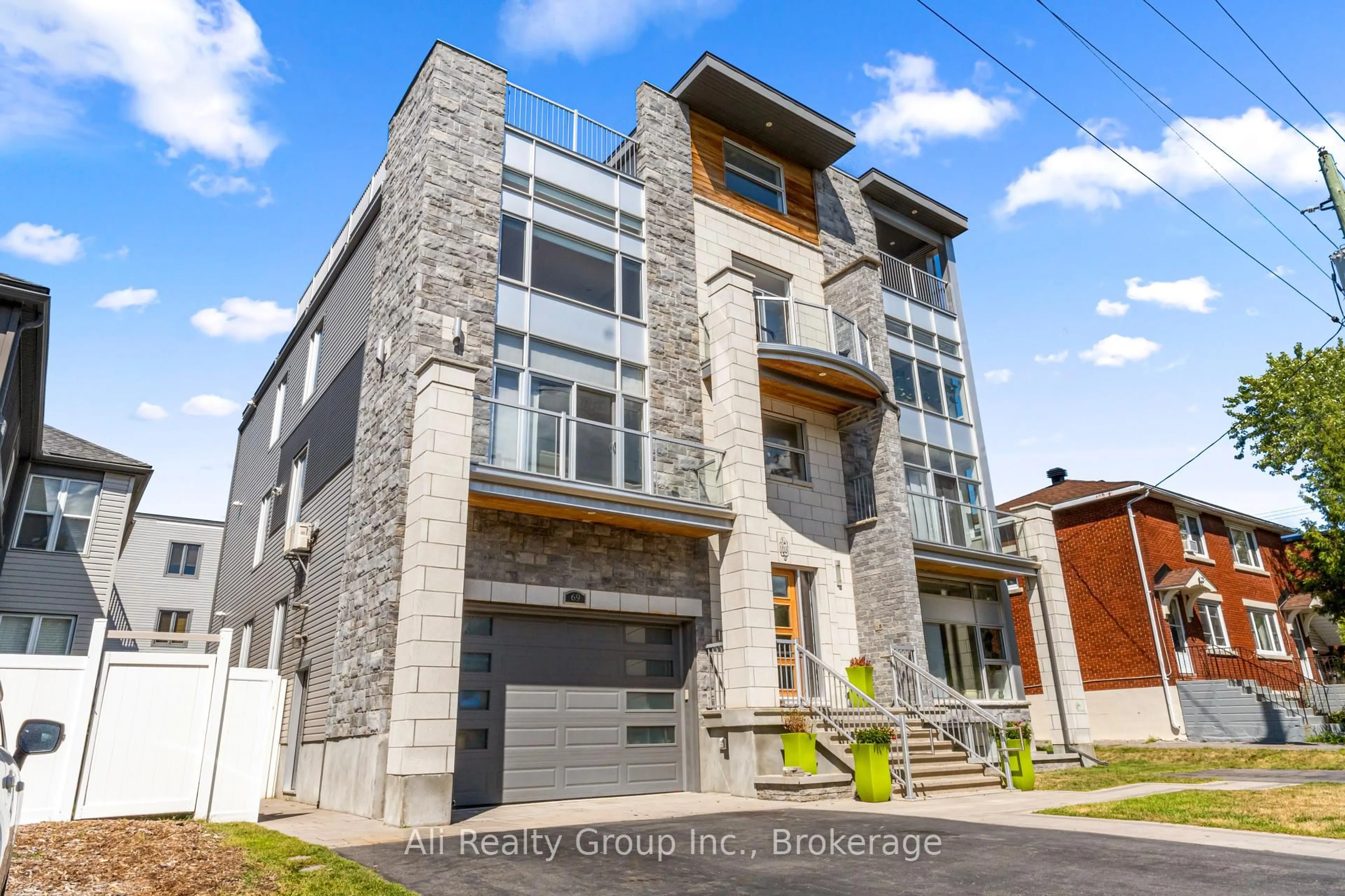 Home with brick exterior material, building for 69 Donald St, Ottawa Ontario K1K 1N3