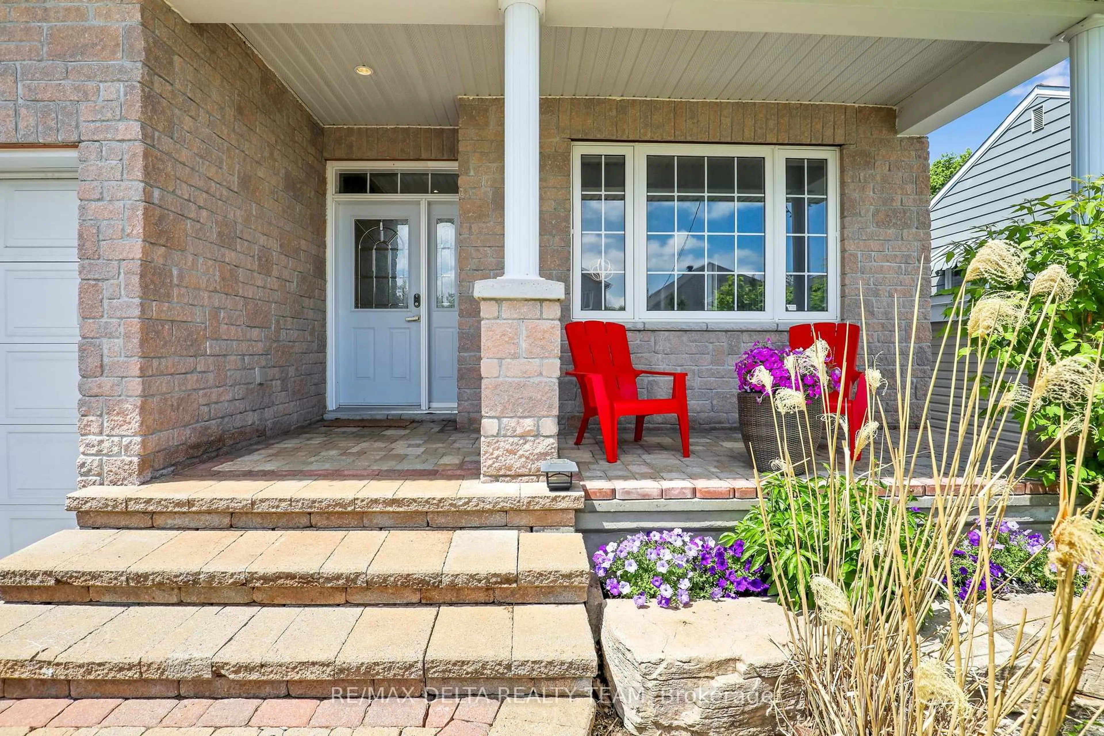 Unknown for 1811 Kingsdale Ave, Ottawa Ontario K1T 1H7