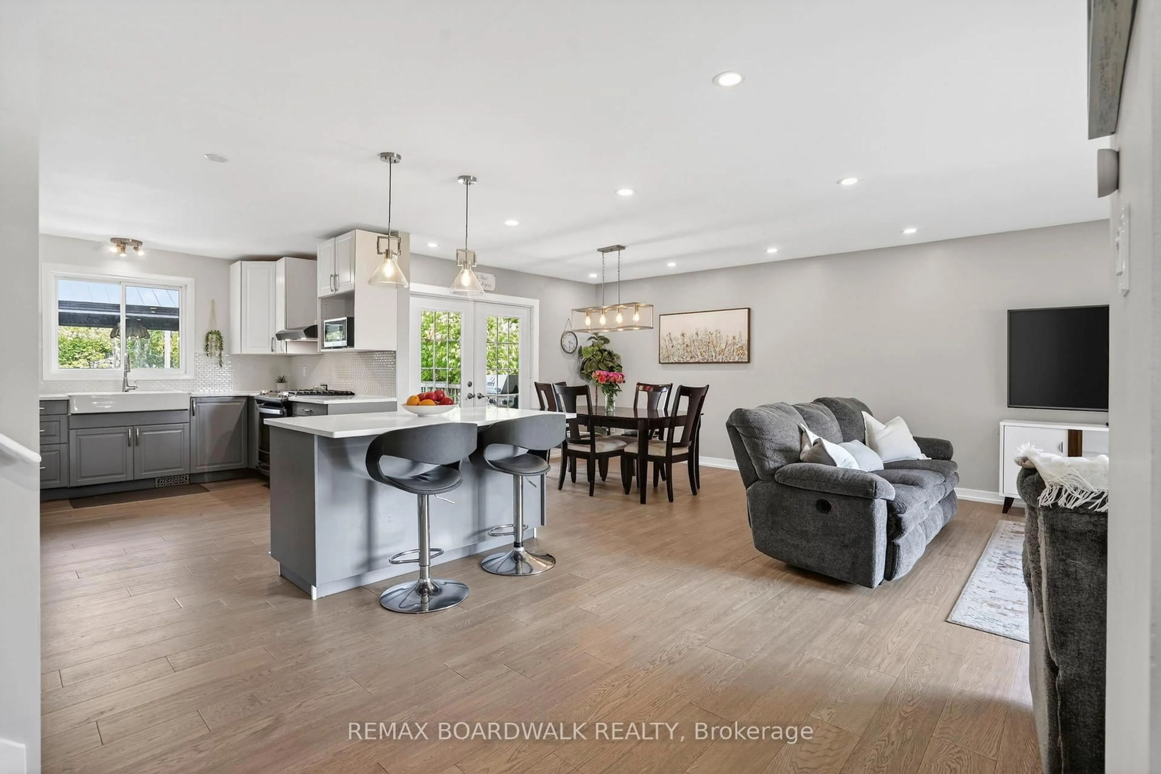 Open concept kitchen, unknown for 24 Fortune St, Richmond Ontario K0A 2Z0