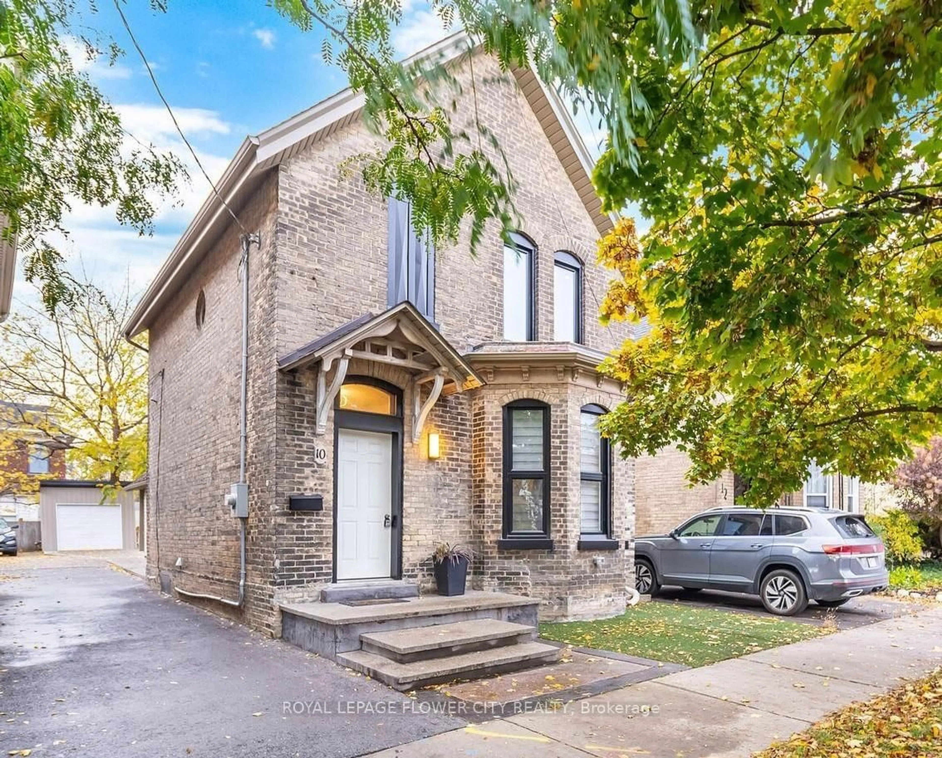 Home with brick exterior material, street for 10 Pearl St, Brantford Ontario N3T 3N4