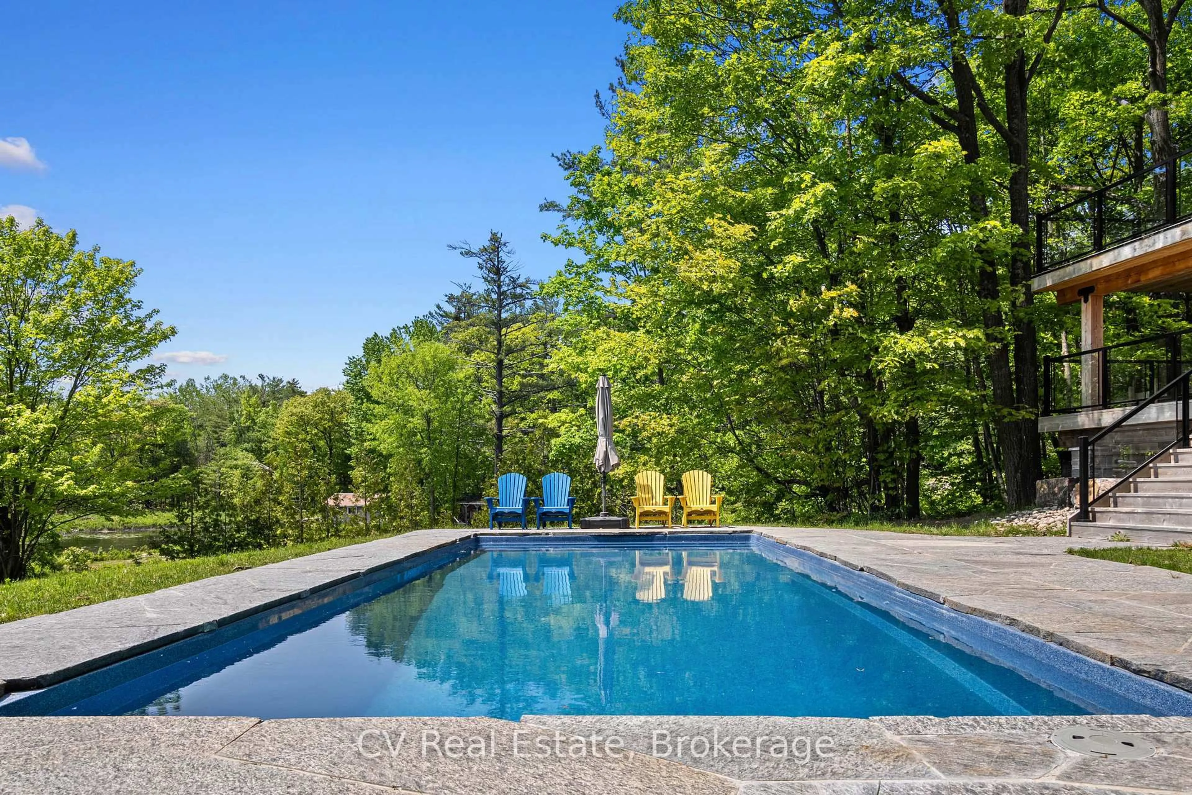 Pool for 1030 S Sunset Bay Rd, Gravenhurst Ontario P1P 1R2