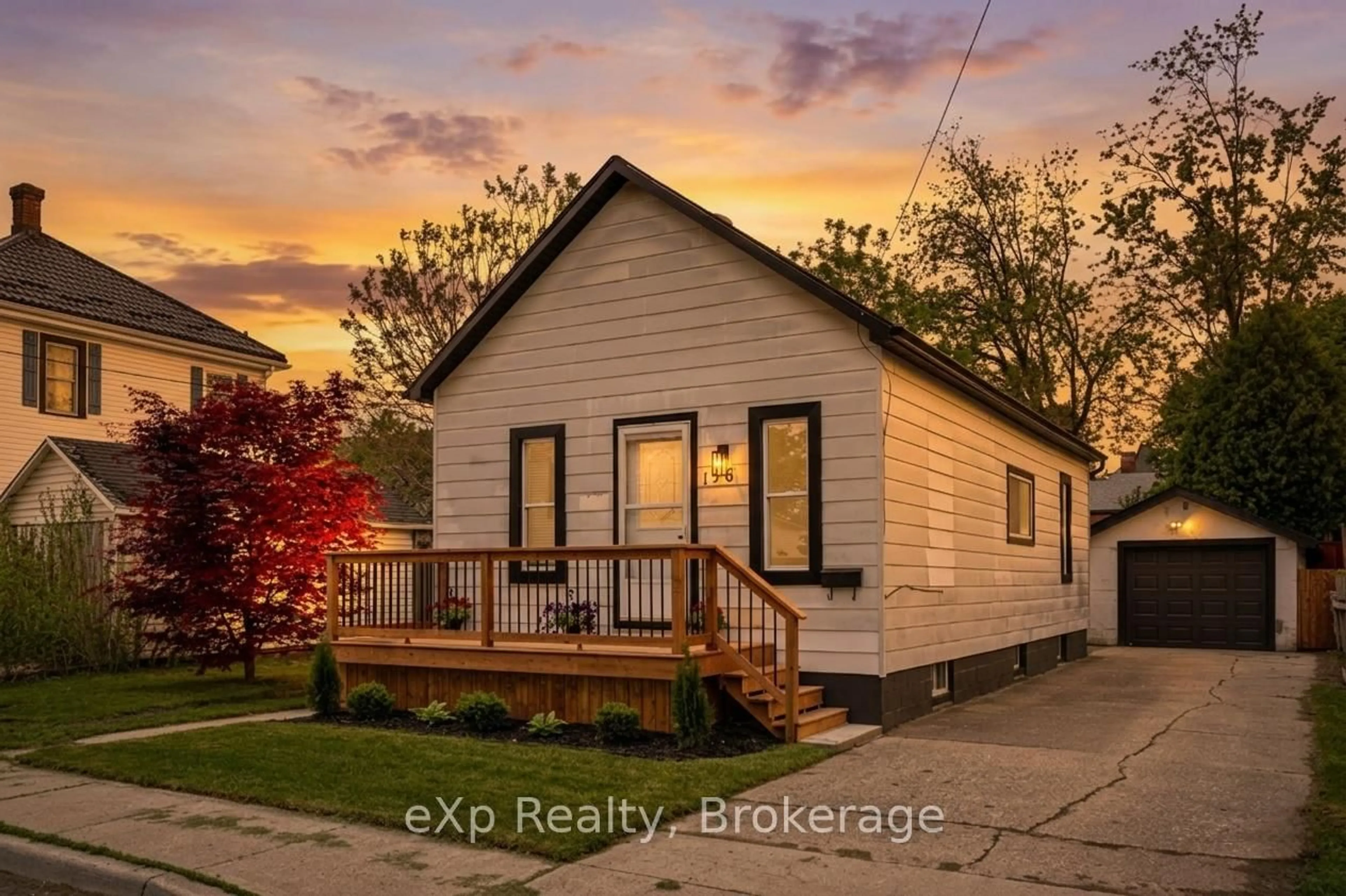 Unknown for 136 Adelaide St, Chatham-Kent Ontario N7M 4R7