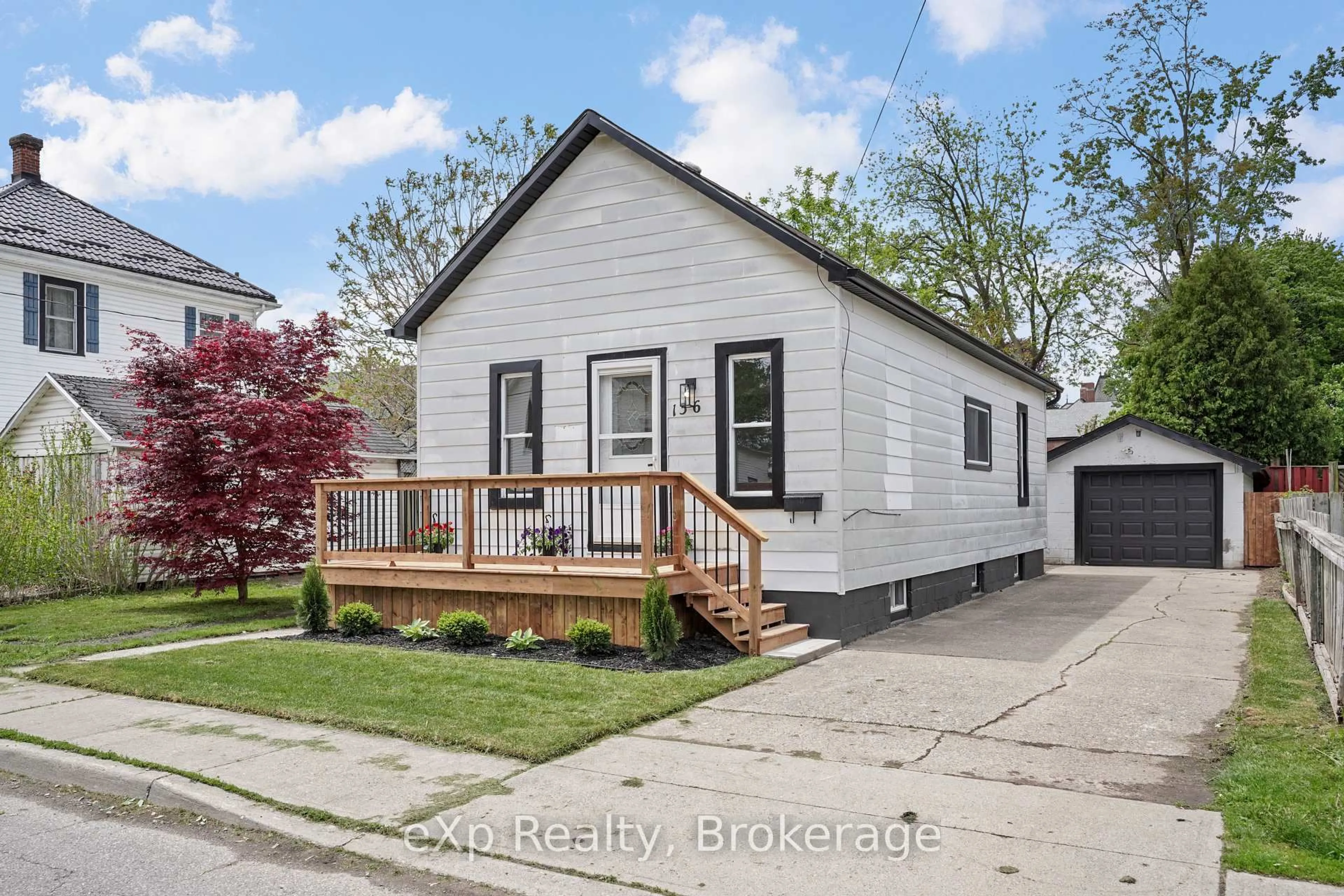 Home with vinyl exterior material, street for 136 Adelaide St, Chatham-Kent Ontario N7M 4R7